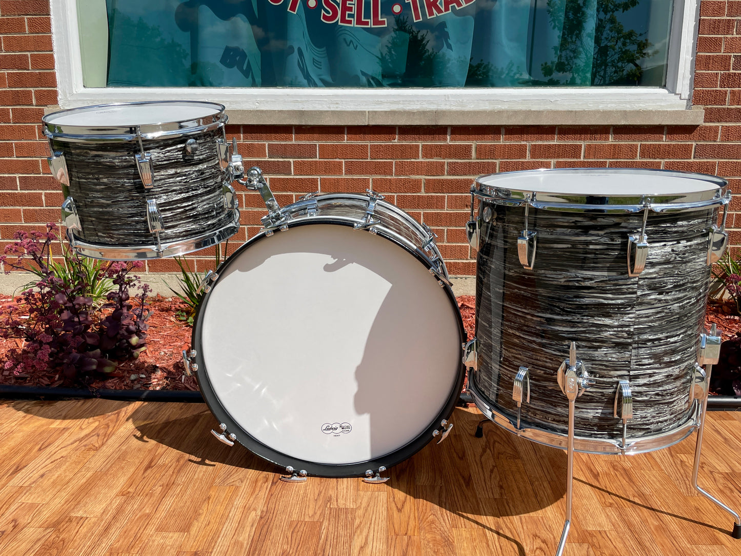 1960s Ludwig Super Classic Drum Set Oyster Black Pearl 13/16/22 Ringo Starr The Beatles