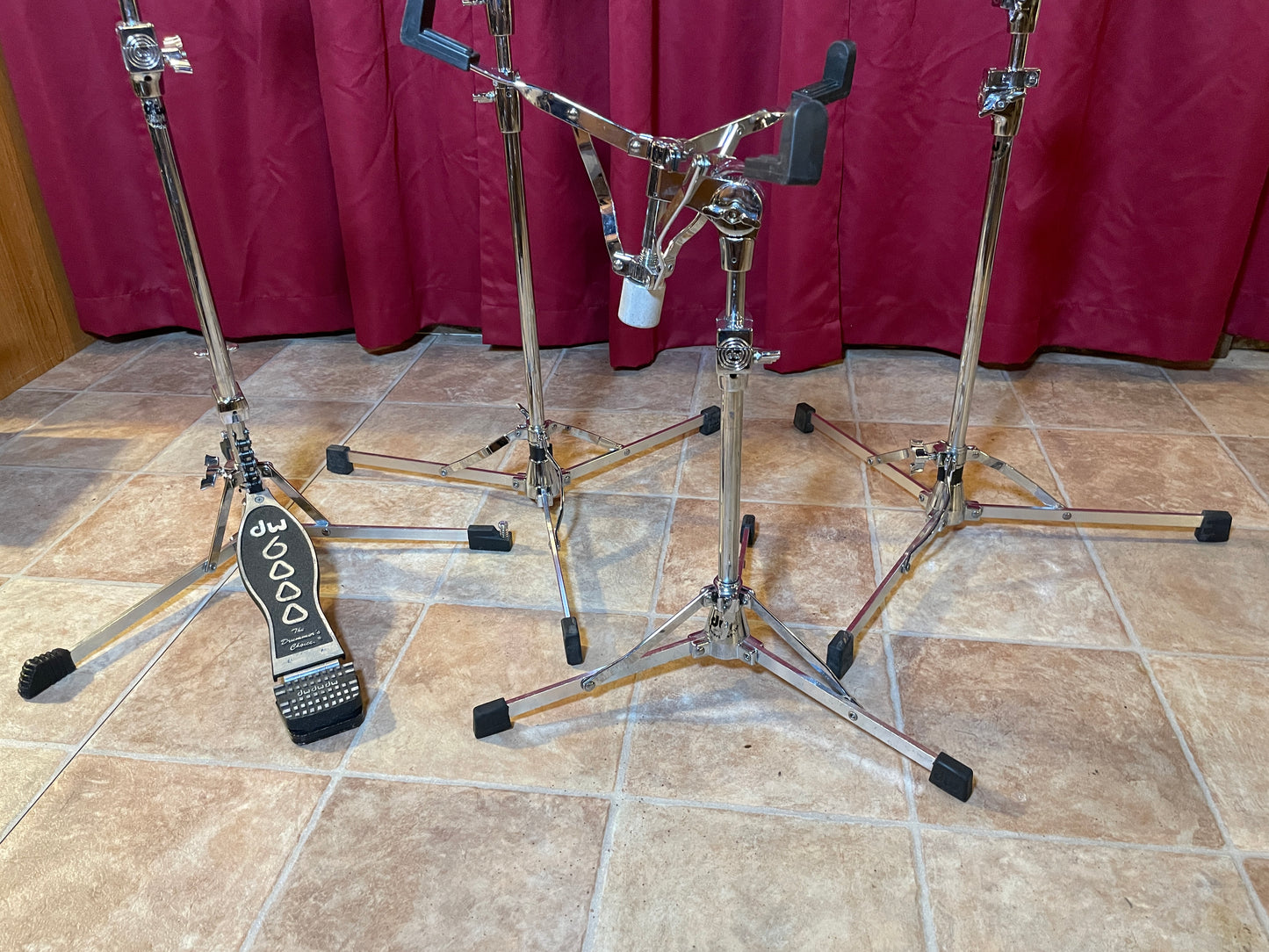 DW 6000 Series Flat Bass Drum Hardware Pack (Hi-Hat, Snare, 2 Cymbal Stands) Drum Workshop
