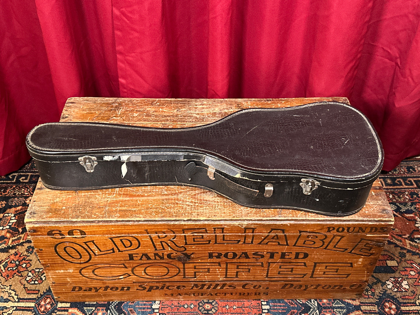 1930 C. F. Martin T-17 Tiple Mahogany w/ Chipboard Case