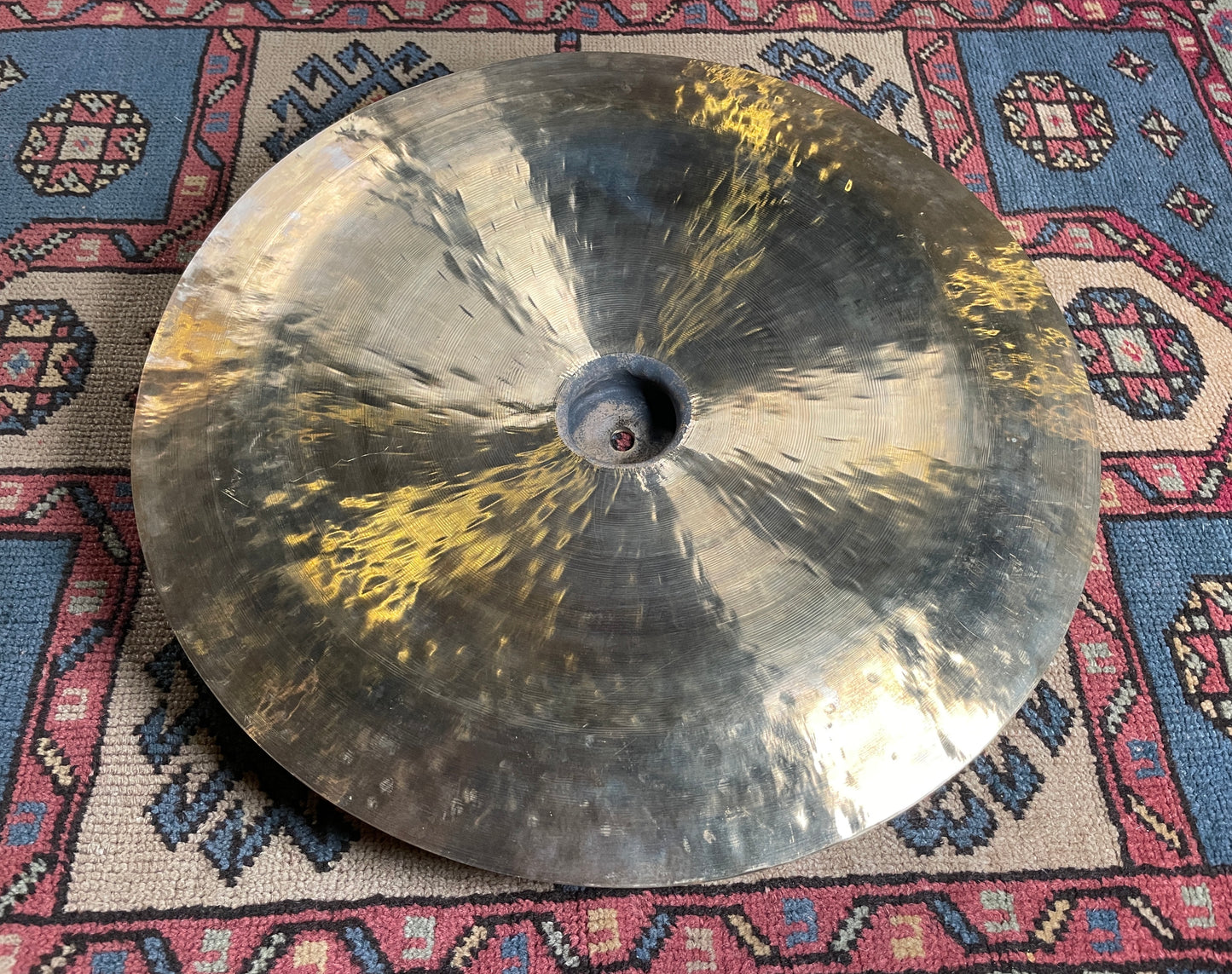 18" Wuhan China Cymbal 1138g