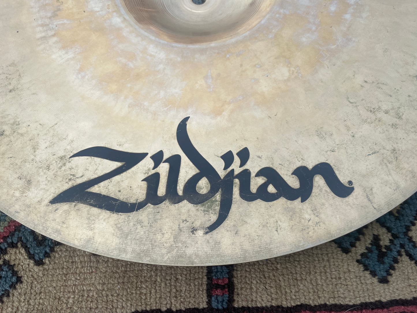 18" Zildjian A Custom Crash Cymbal Brilliant 1368g *Video Demo*