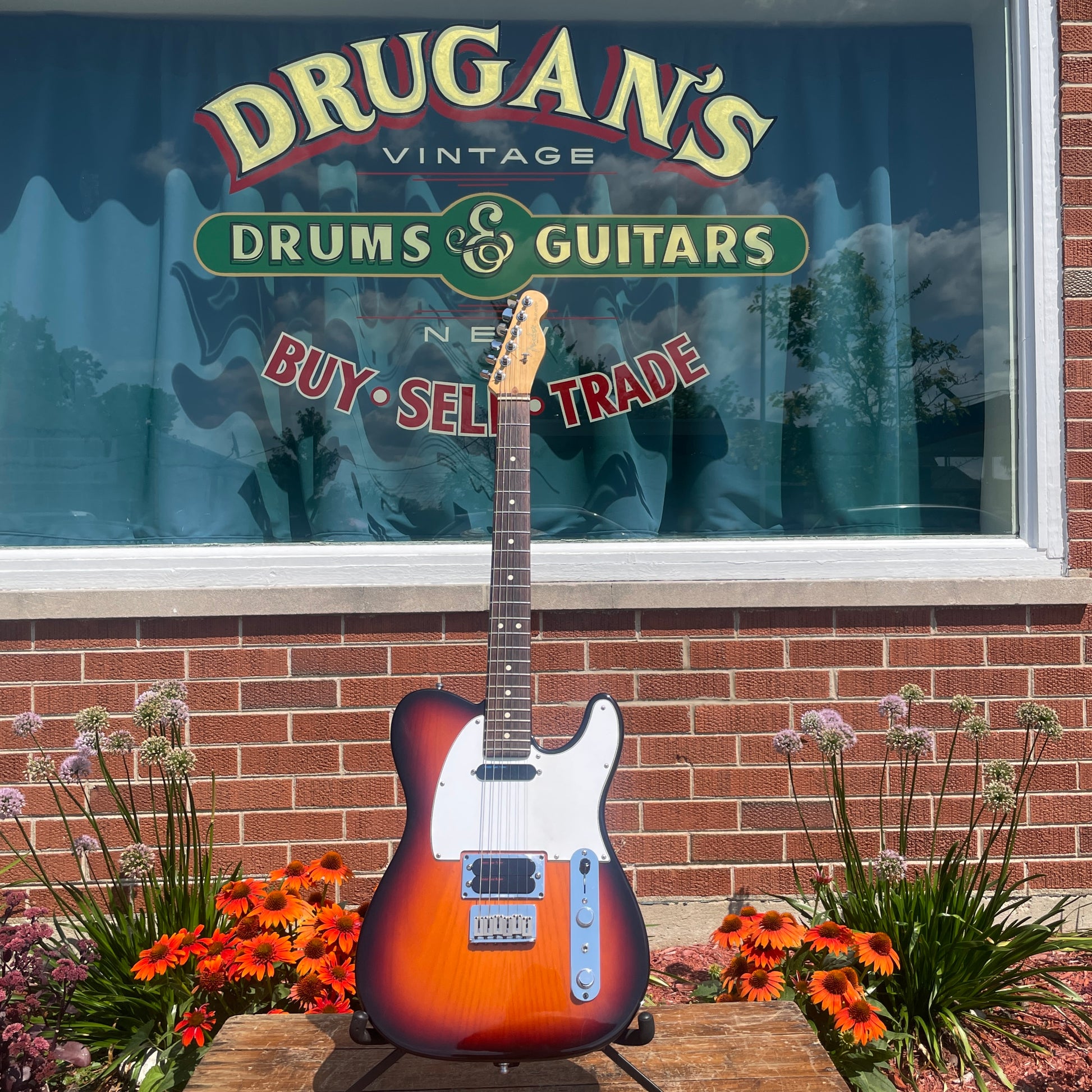 tobacco burst fender telecaster plus 1996 Fender Telecaster Plus V1 HS Electric Guitar Rosewood Antique Bur – Drugan's Drums & Guitars tobacco burst fender telecaster plus 1996 Fender Telecaster Plus V1 HS Electric Guitar Rosewood Antique Bur – Drugan's Drums & Guitars
