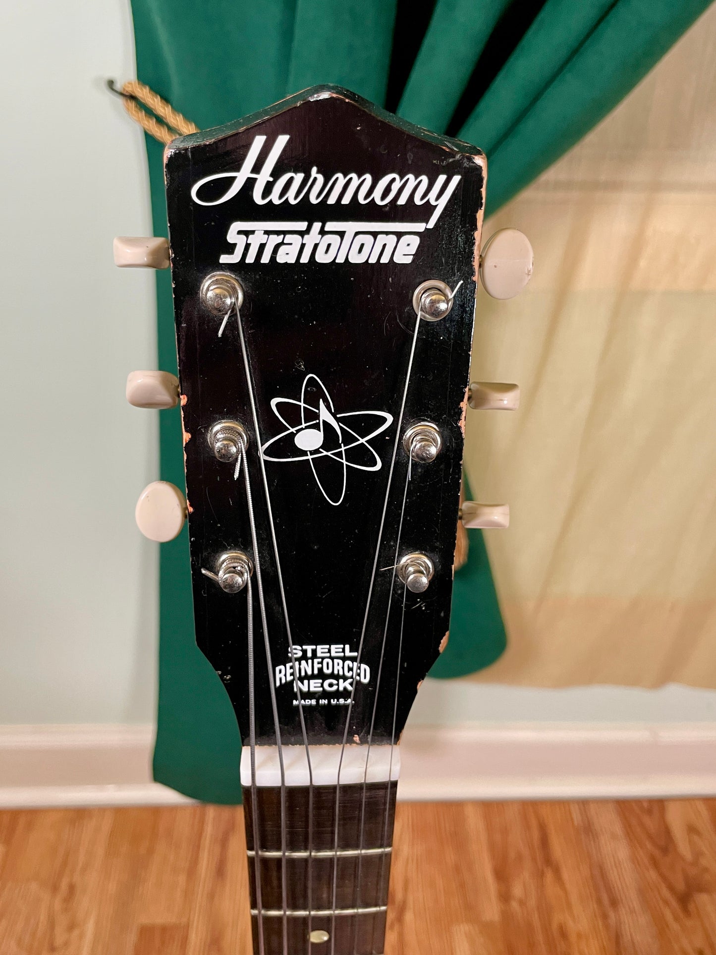 1960s Harmony H46 Stratotone "Mars" Electric Guitar Sunburst