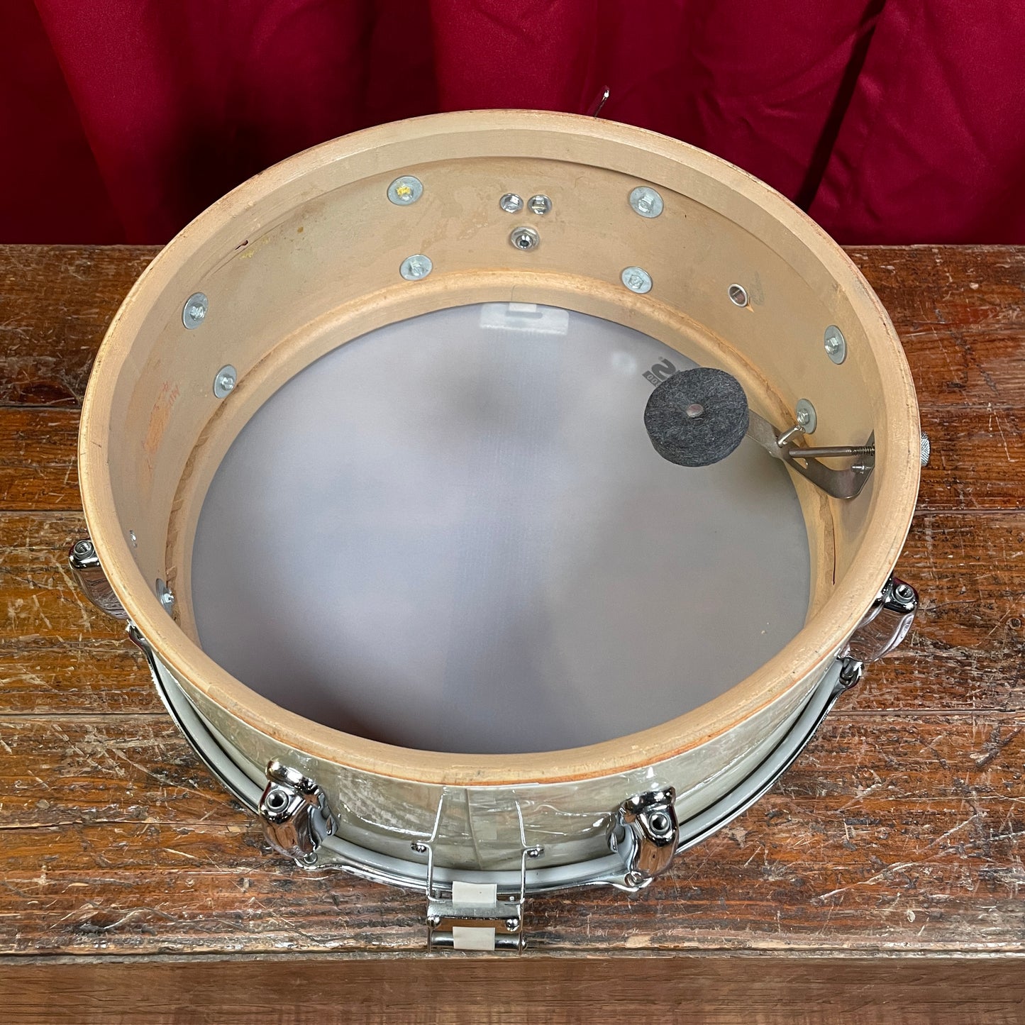 1960s Slingerland 5.5x14 Artist Model Snare Drum White Marine Pearl