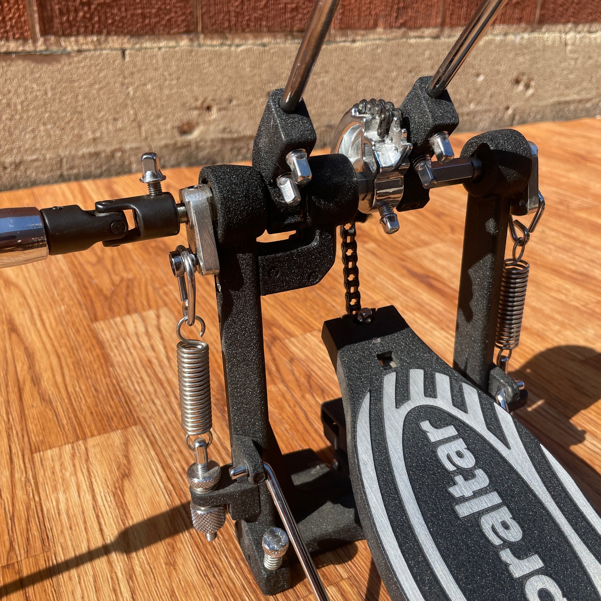 gibraltar drum pedal Gibraltar 4611-DB Velocity Single Chain Double Bass Drum Pedal – Drugan's Drums & Guitars