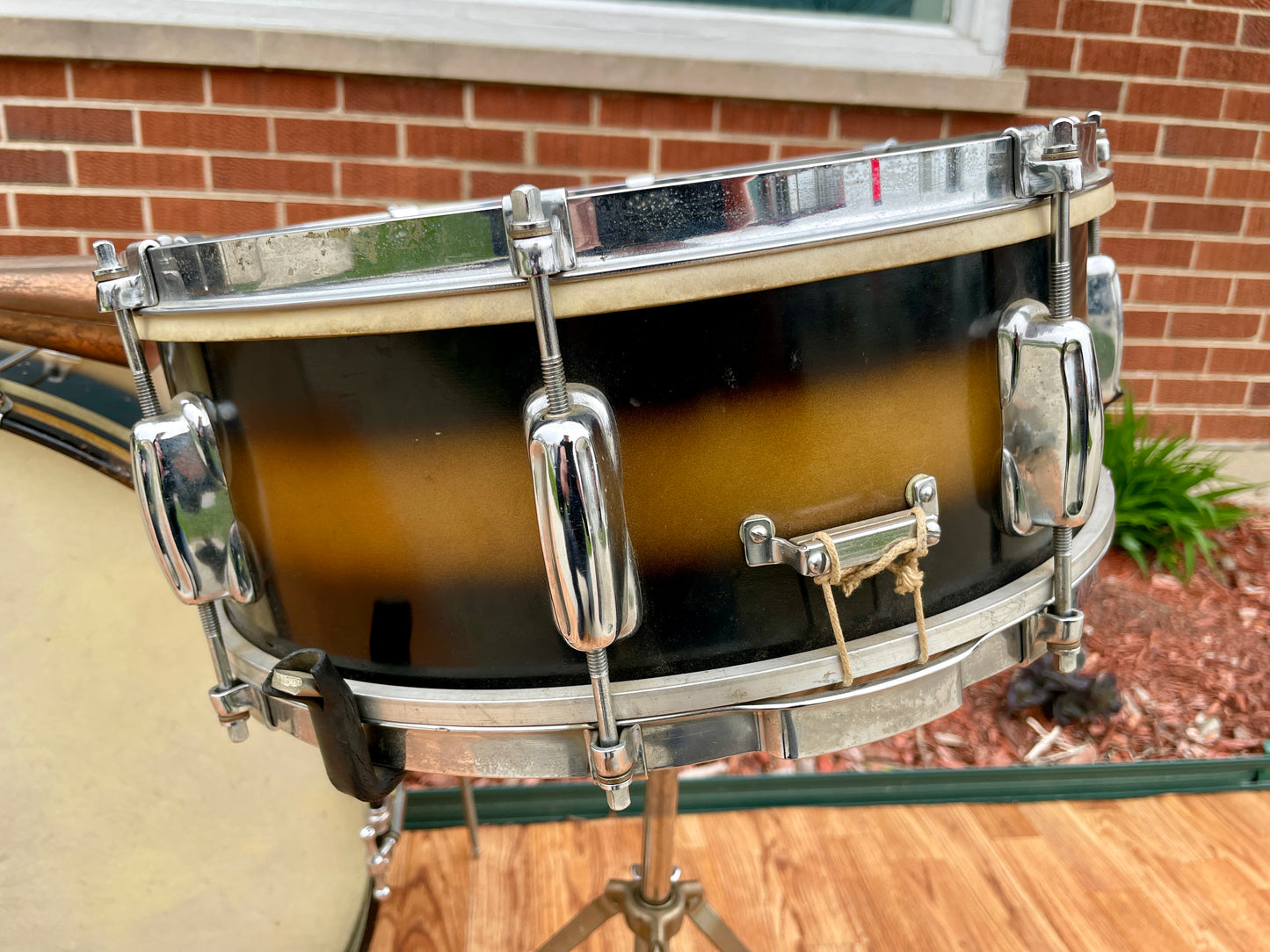 1959 Slingerland Swingmaster Ensemble 5-N Outfit Drum Set Black Gold Duco 12x22/12/5.5x14