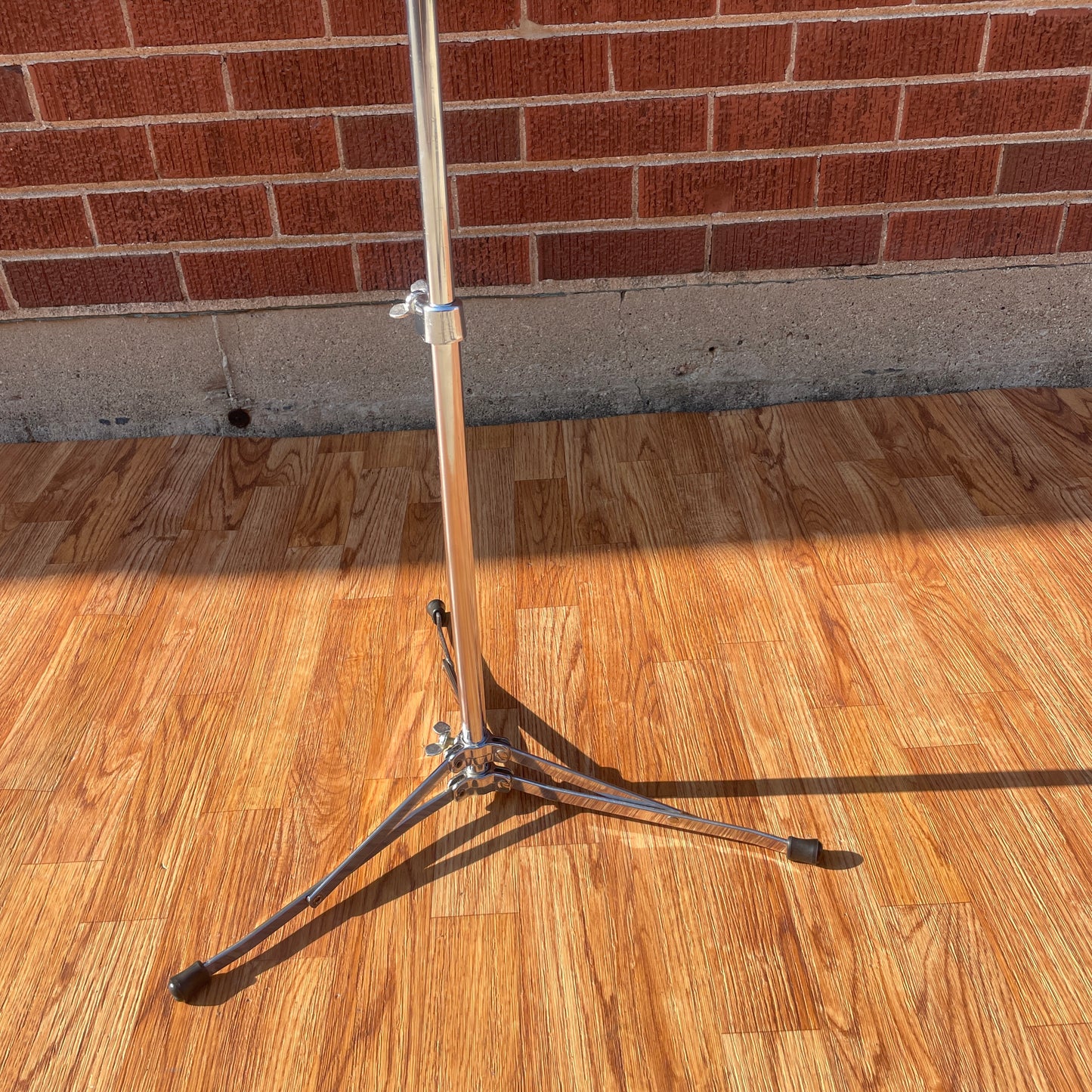 1960s Ludwig 1400 Straight Flat Base Cymbal Stand Round Tilter