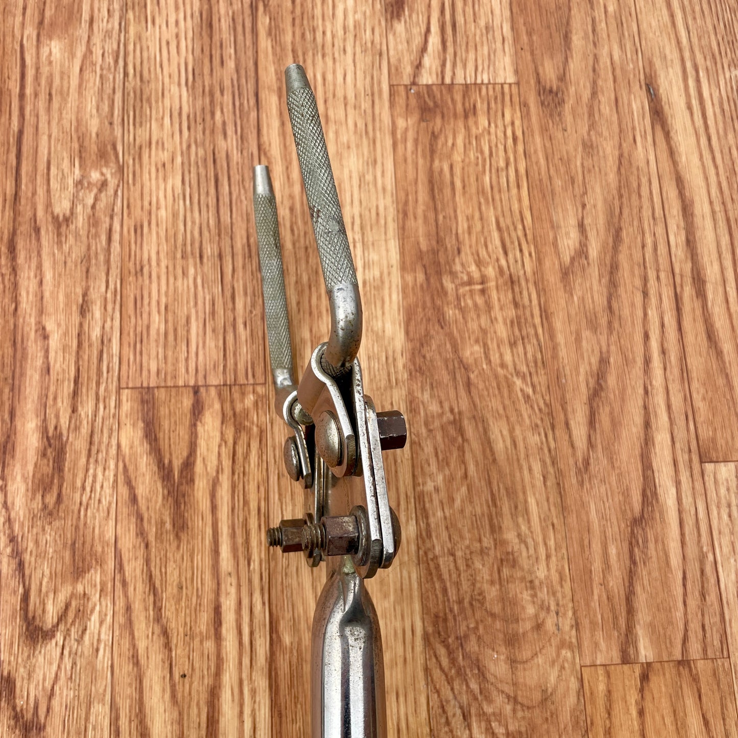 1960s Ludwig No. 781-1 Nickel Retractable Double Tom Holder Hollywood