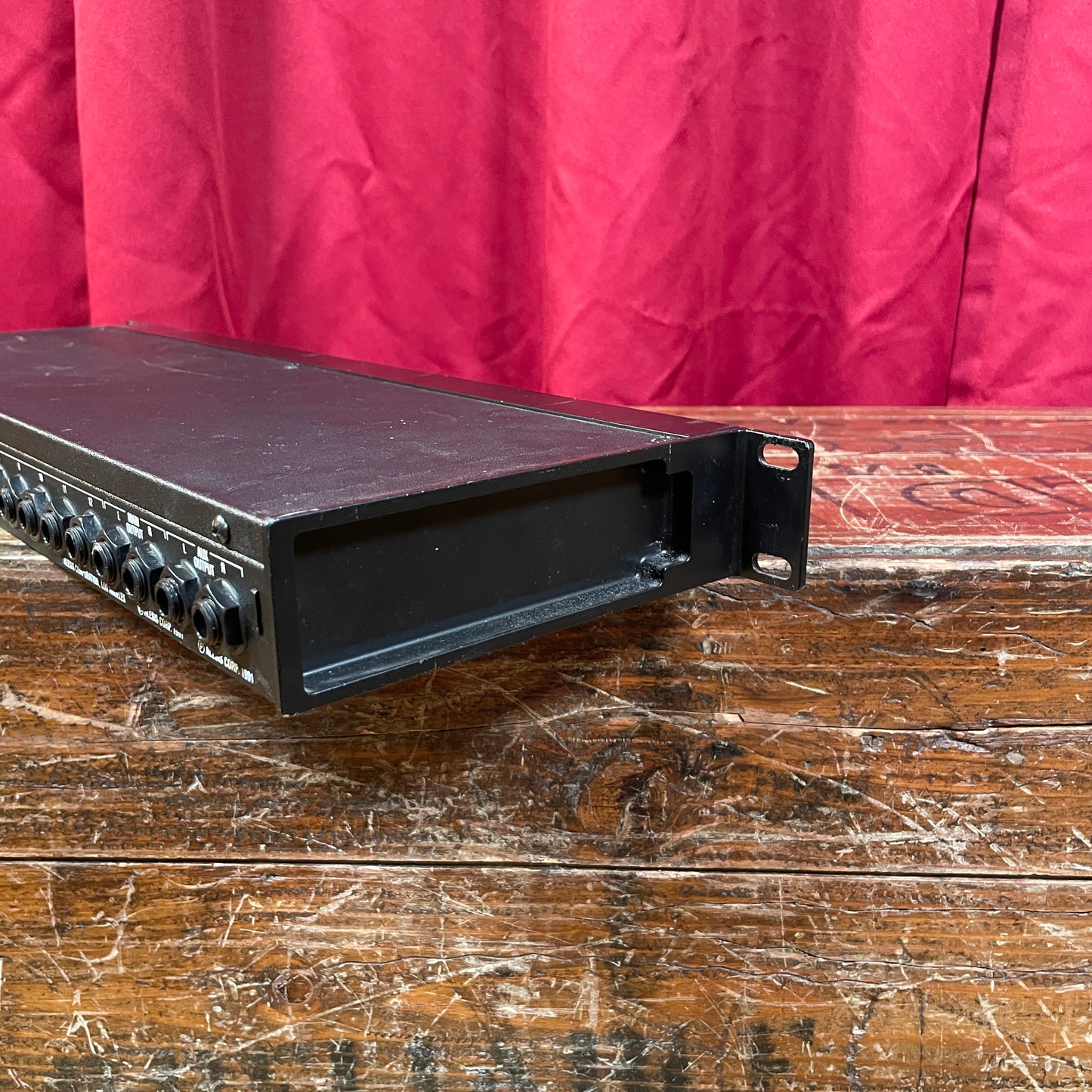 Alesis D4 16-Bit Stereo Drum Module Sample Rack