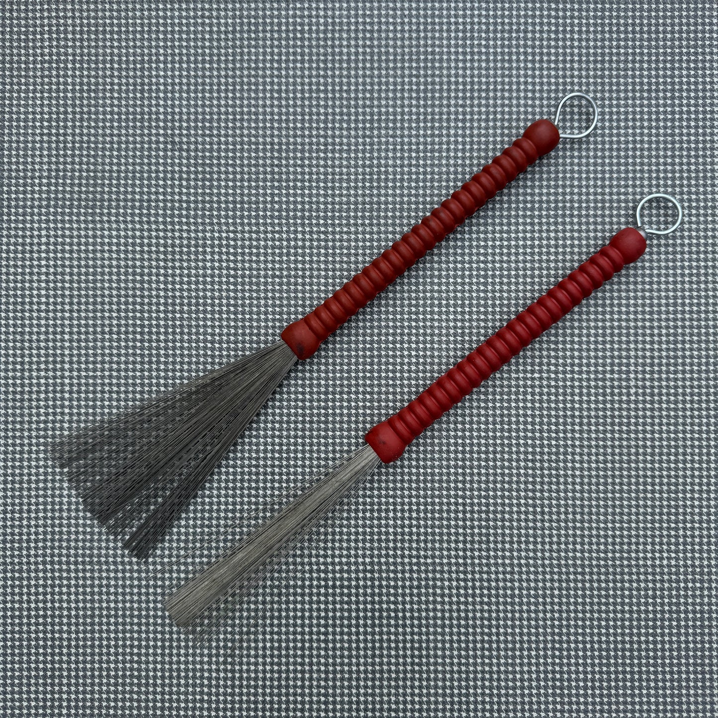 1950s WFL / Ludwig No. 190 Red Ribbed Model Retractable Brushes