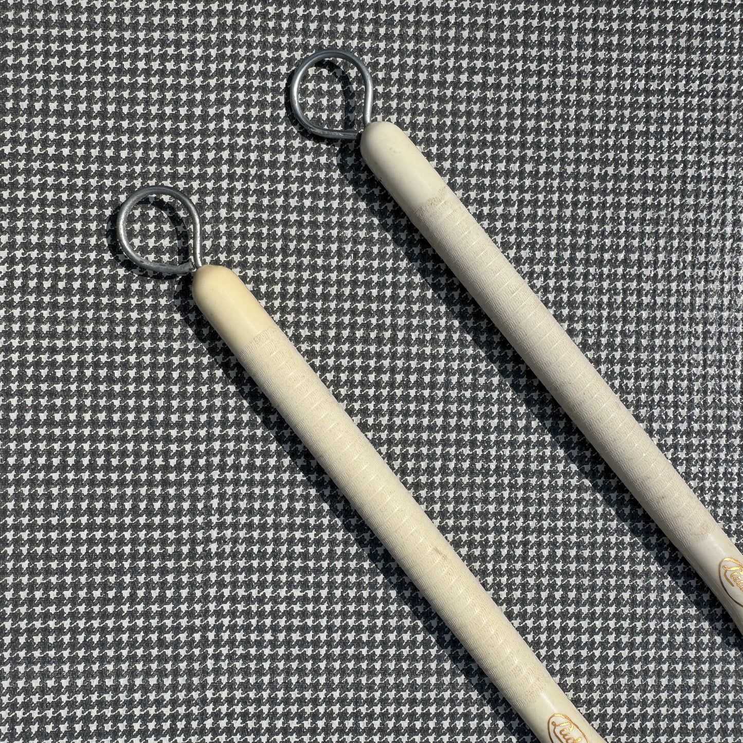 1960s Ludwig No. 195 White Plastic Model Retractable Brushes