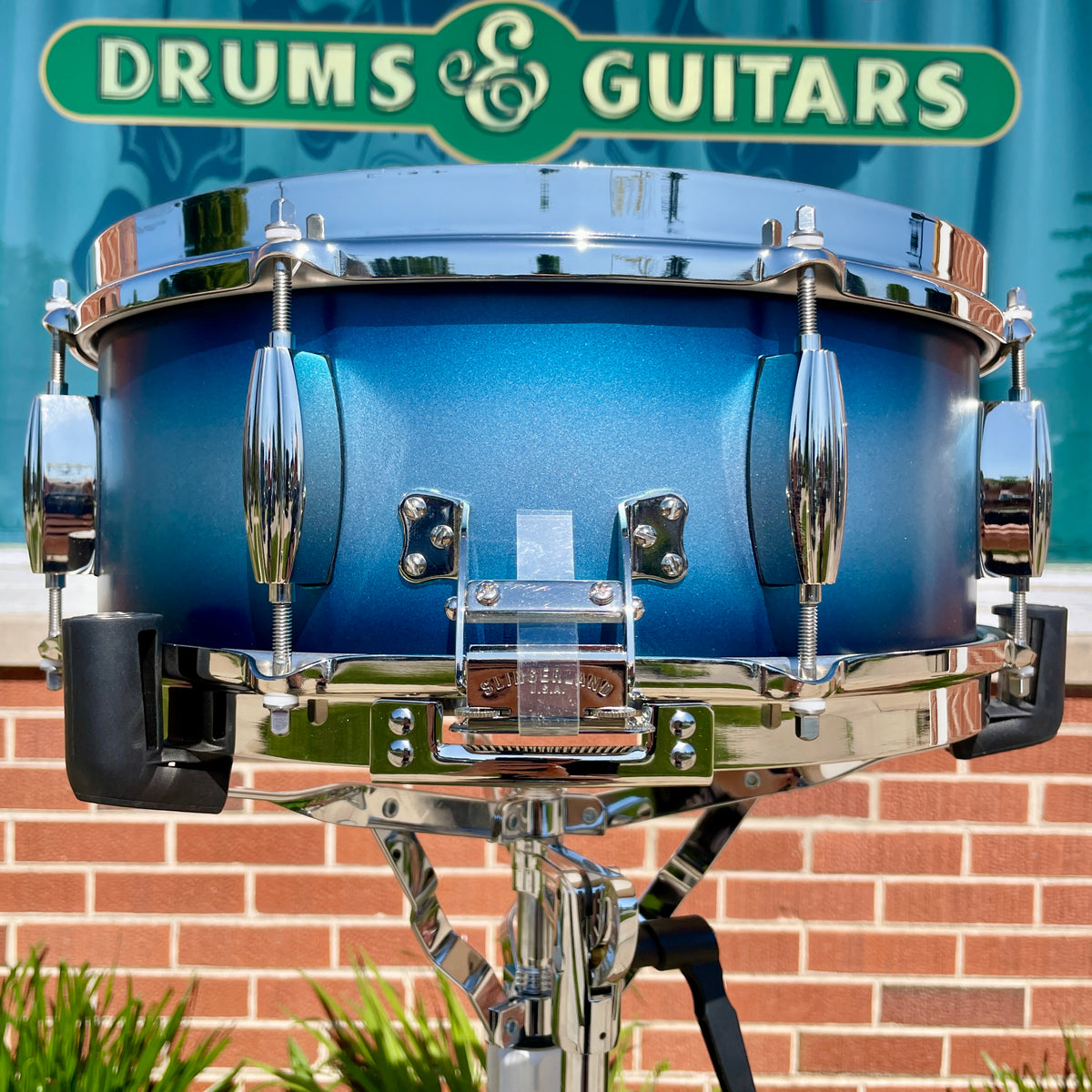 Slingerland Radio King 5.5x14 Solid Maple Snare Drum Blue & Silver Lacquer
