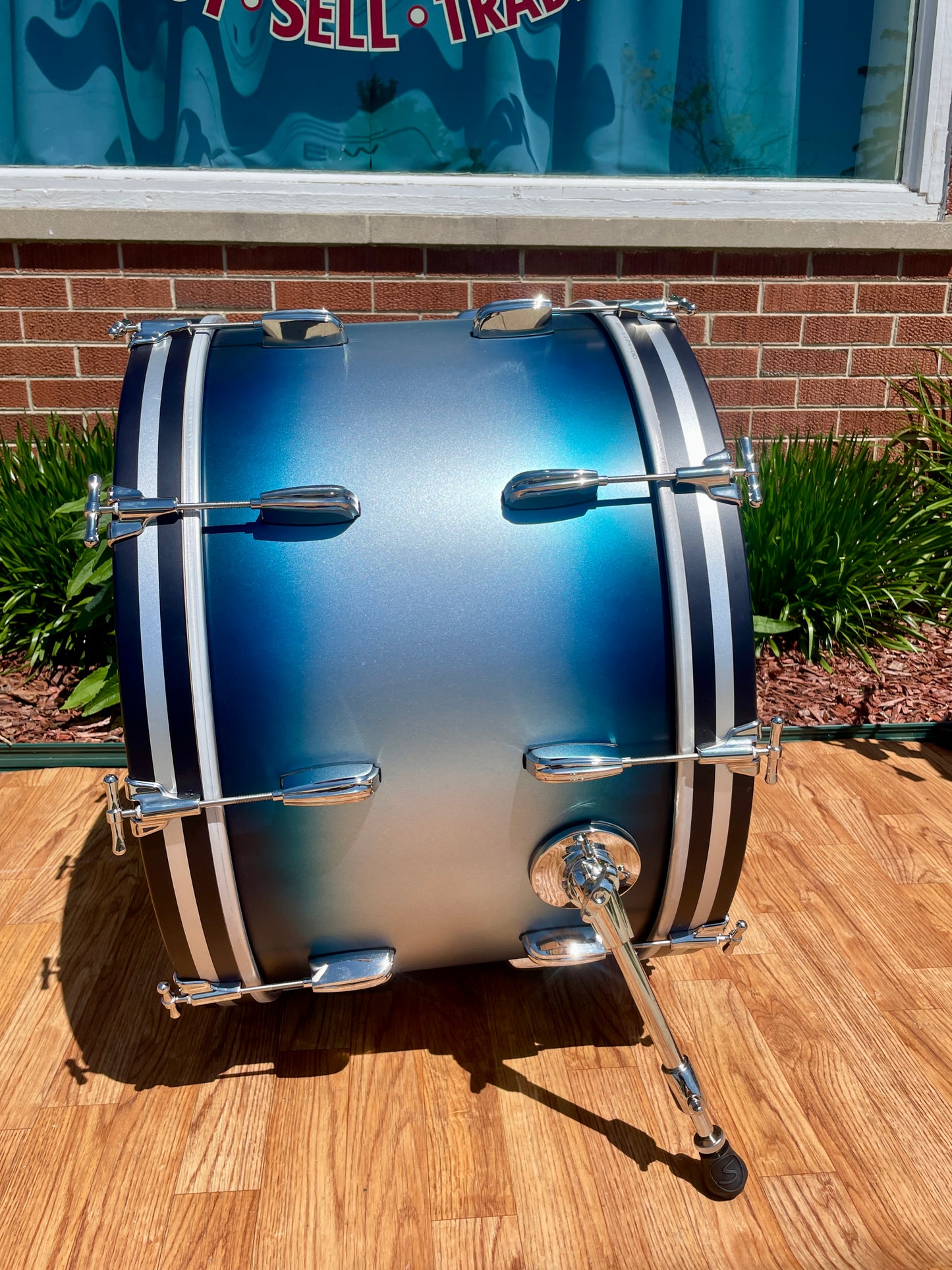 Slingerland Radio King 3-Ply Mahogany/Poplar Drum Set Silver & Blue Lacquer 24/13/16