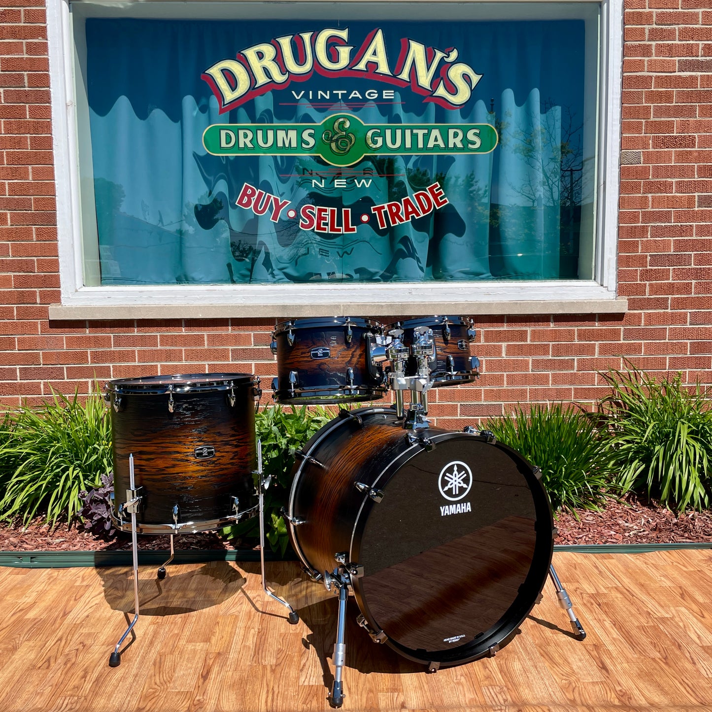Yamaha Live Custom Hybrid Oak Drum Set UZU Earth Sunburst 22/10/12/16