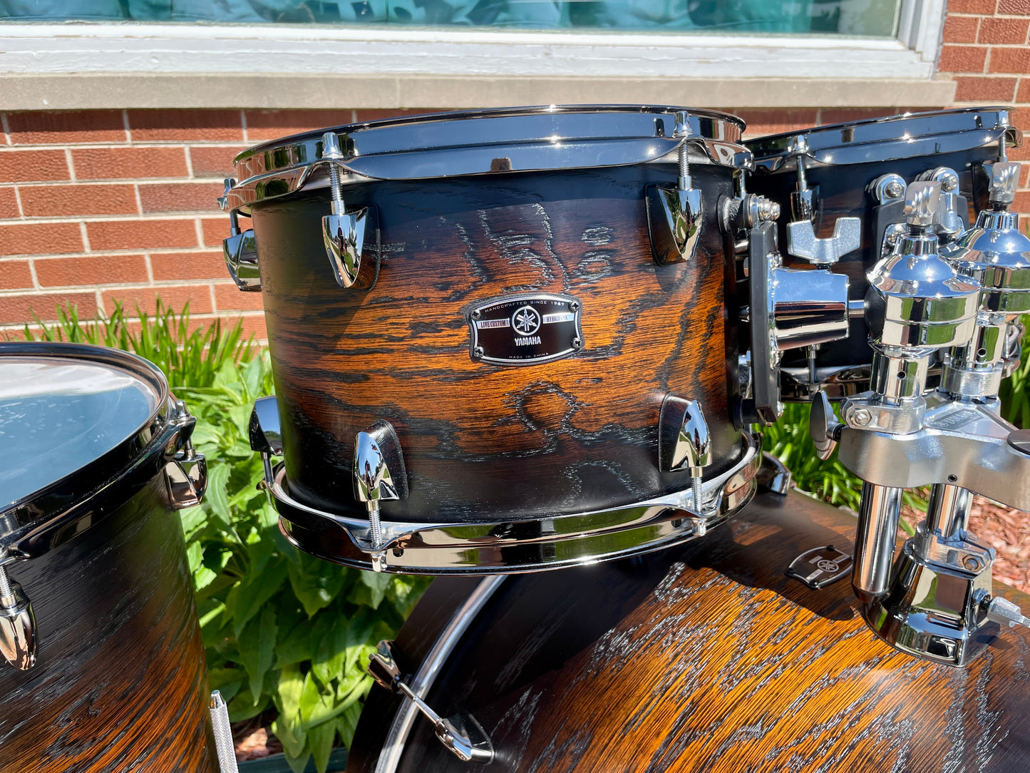 Yamaha Live Custom Hybrid Oak Drum Set UZU Earth Sunburst 22/10/12/16 w/ 5.5x14 Snare