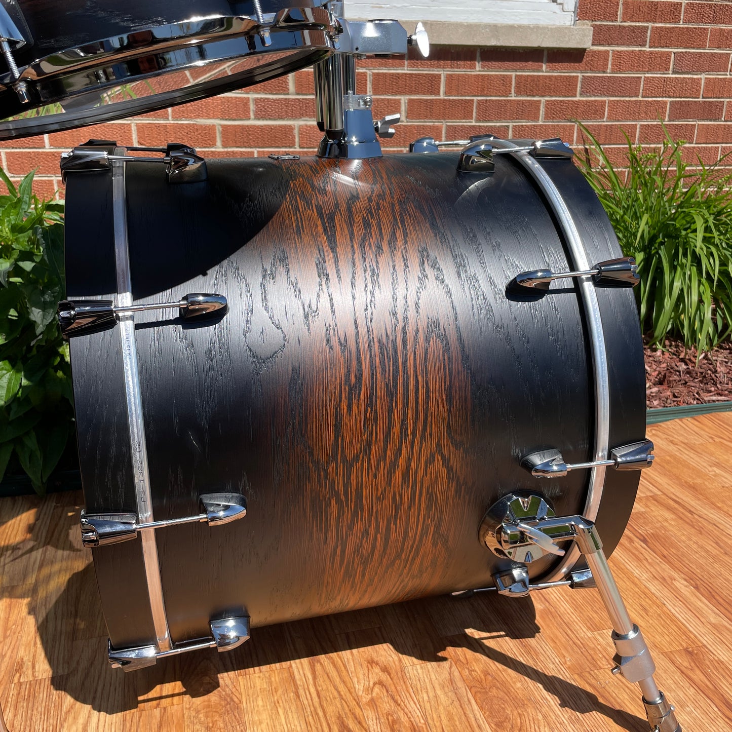Yamaha Live Custom Hybrid Oak Drum Set UZU Earth Sunburst 22/10/12/16