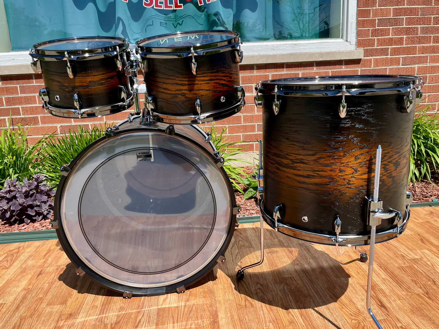 Yamaha Live Custom Hybrid Oak Drum Set UZU Earth Sunburst 22/10/12/16 w/ 5.5x14 Snare