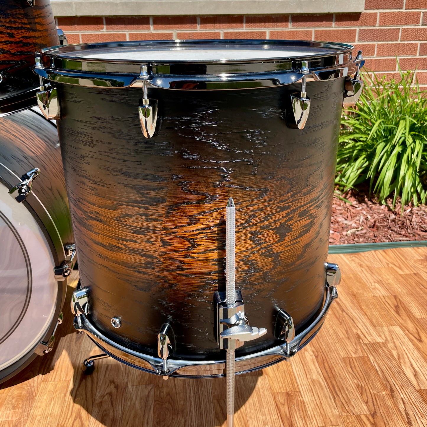 Yamaha Live Custom Hybrid Oak Drum Set UZU Earth Sunburst 22/10/12/16
