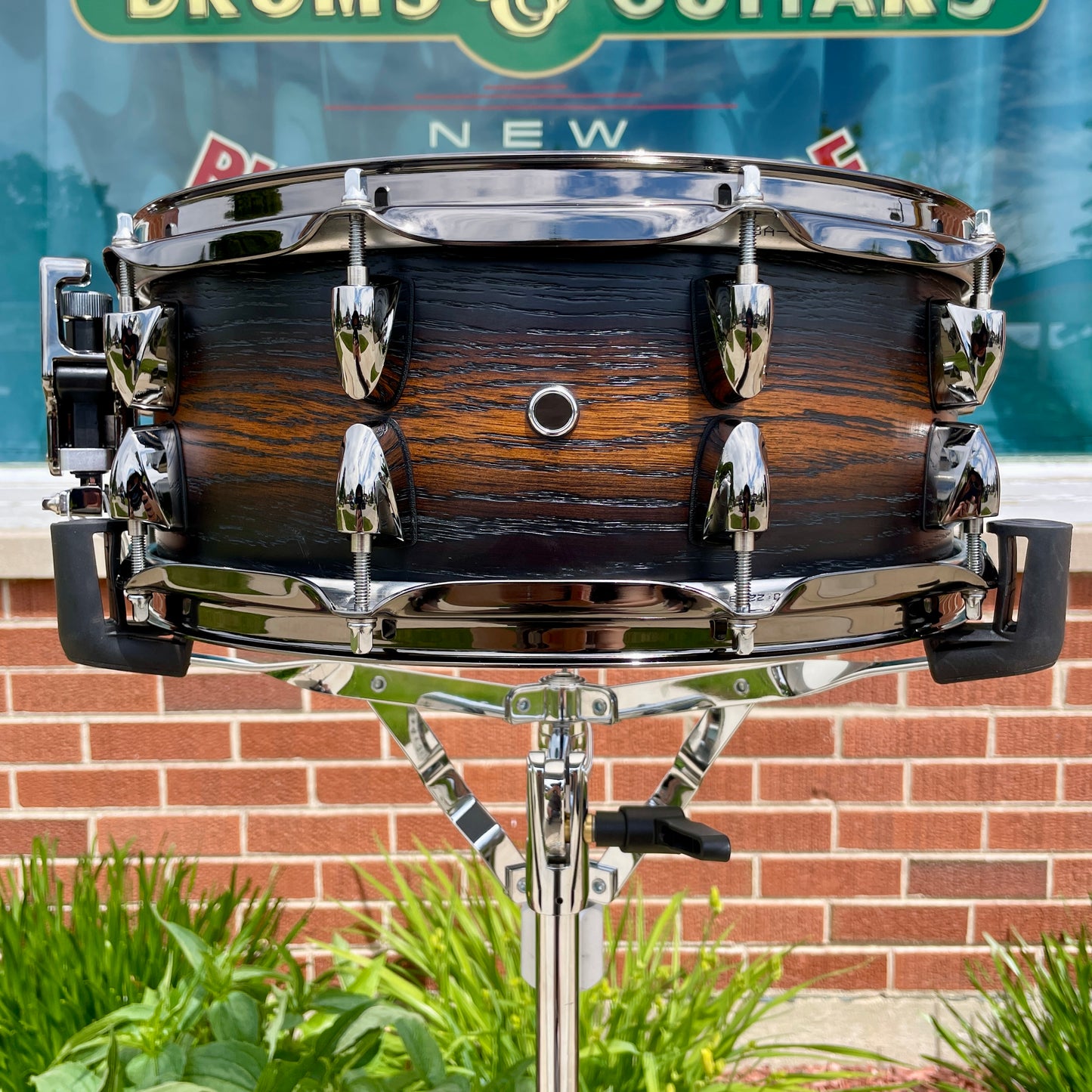 Yamaha Live Custom Hybrid Oak Drum Set UZU Earth Sunburst 22/10/12/16 w/ 5.5x14 Snare