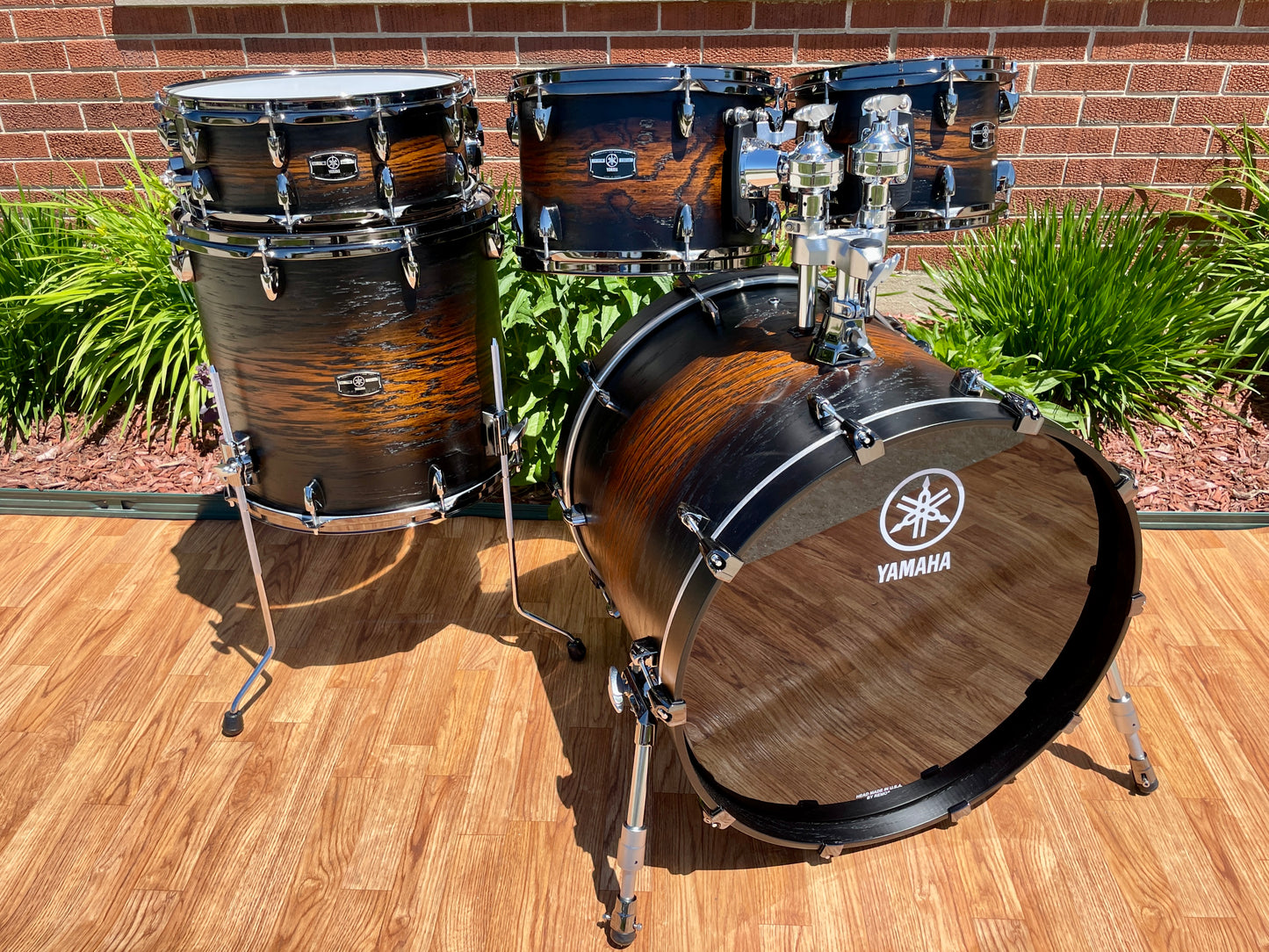 Yamaha Live Custom Hybrid Oak Drum Set UZU Earth Sunburst 22/10/12/16 w/ 5.5x14 Snare