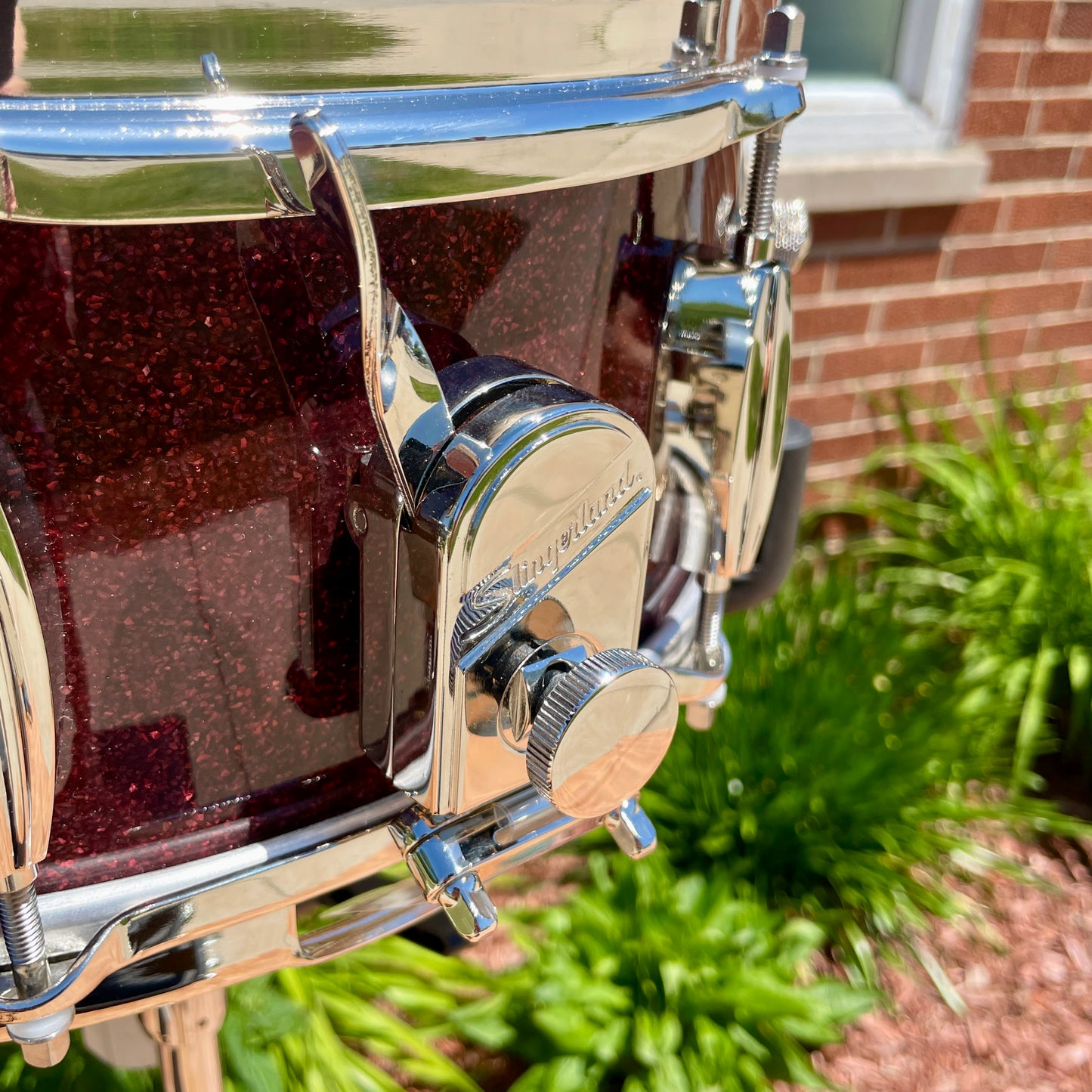Slingerland Radio King Artist 3-Ply Mahogany/Poplar 5.5x14 Snare Drum Maroon Glass Glitter
