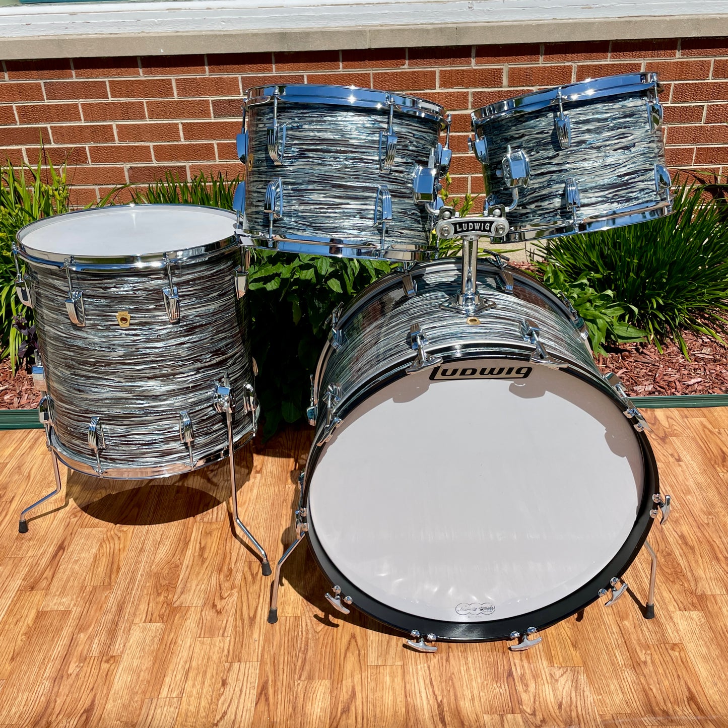 1960s Ludwig Hollywood Outfit Drum Set Oyster Blue Pearl Collectors Grade!