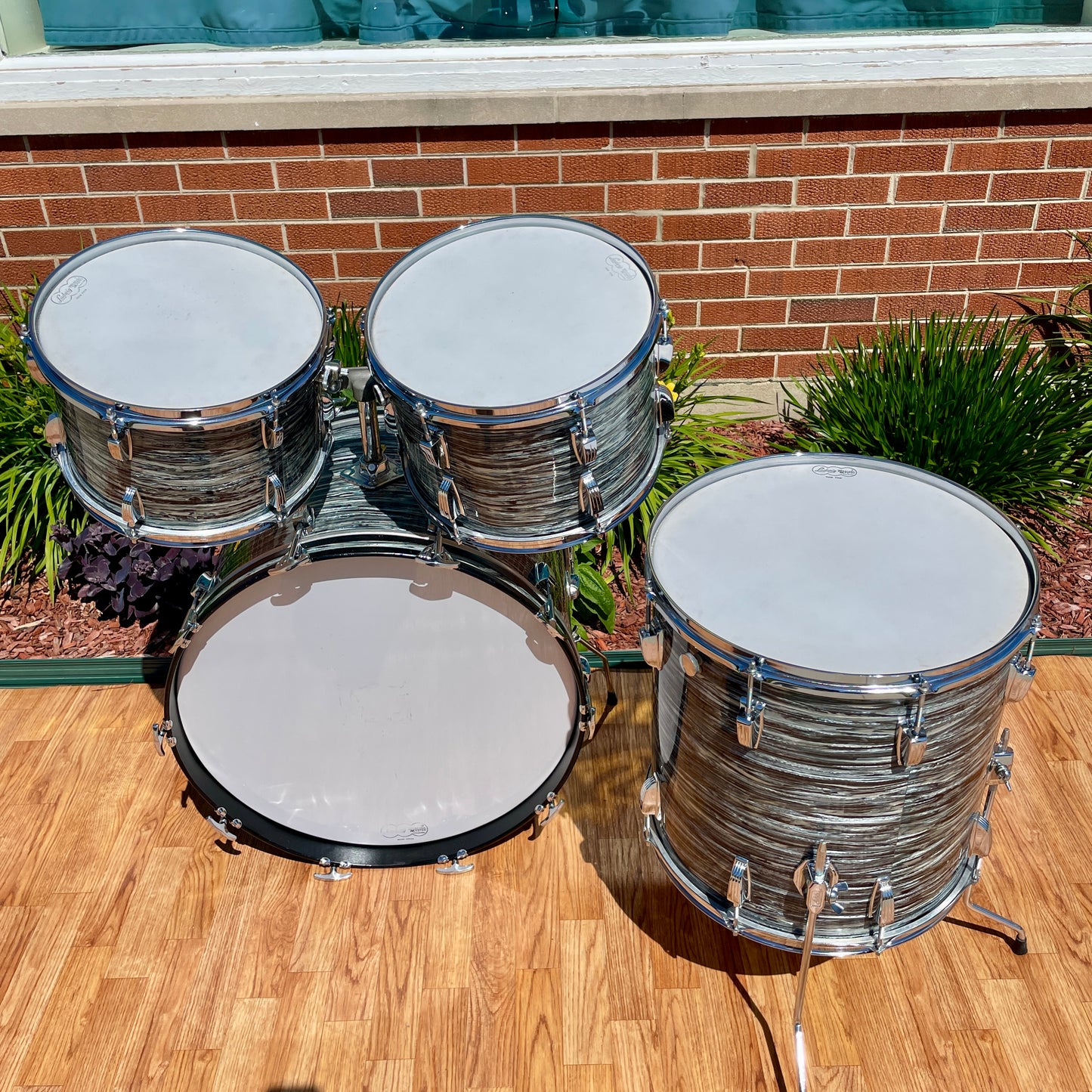 1960s Ludwig Hollywood Outfit Drum Set Oyster Blue Pearl Collectors Grade!