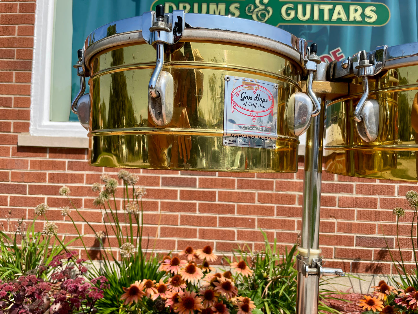 1970s-1980s Gon Bops Mariano Model 13" & 14" Brass Timbales Pair w/ Stand 2TB-76
