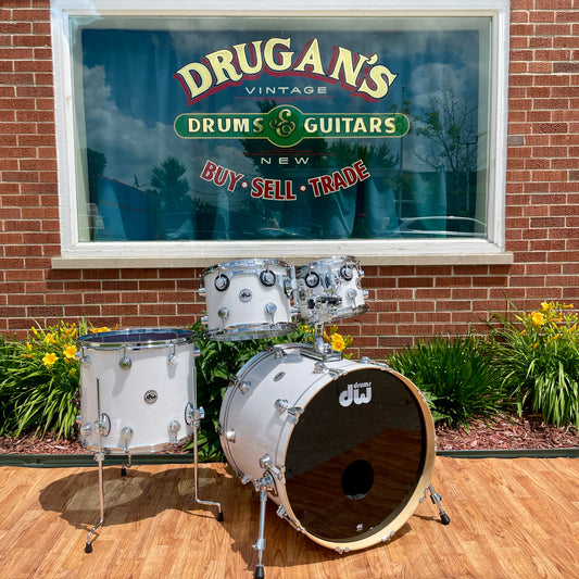 DW Collector's Series Pure Maple Standard 4pc Drum Set White Glass Glitter 22/10/12/16