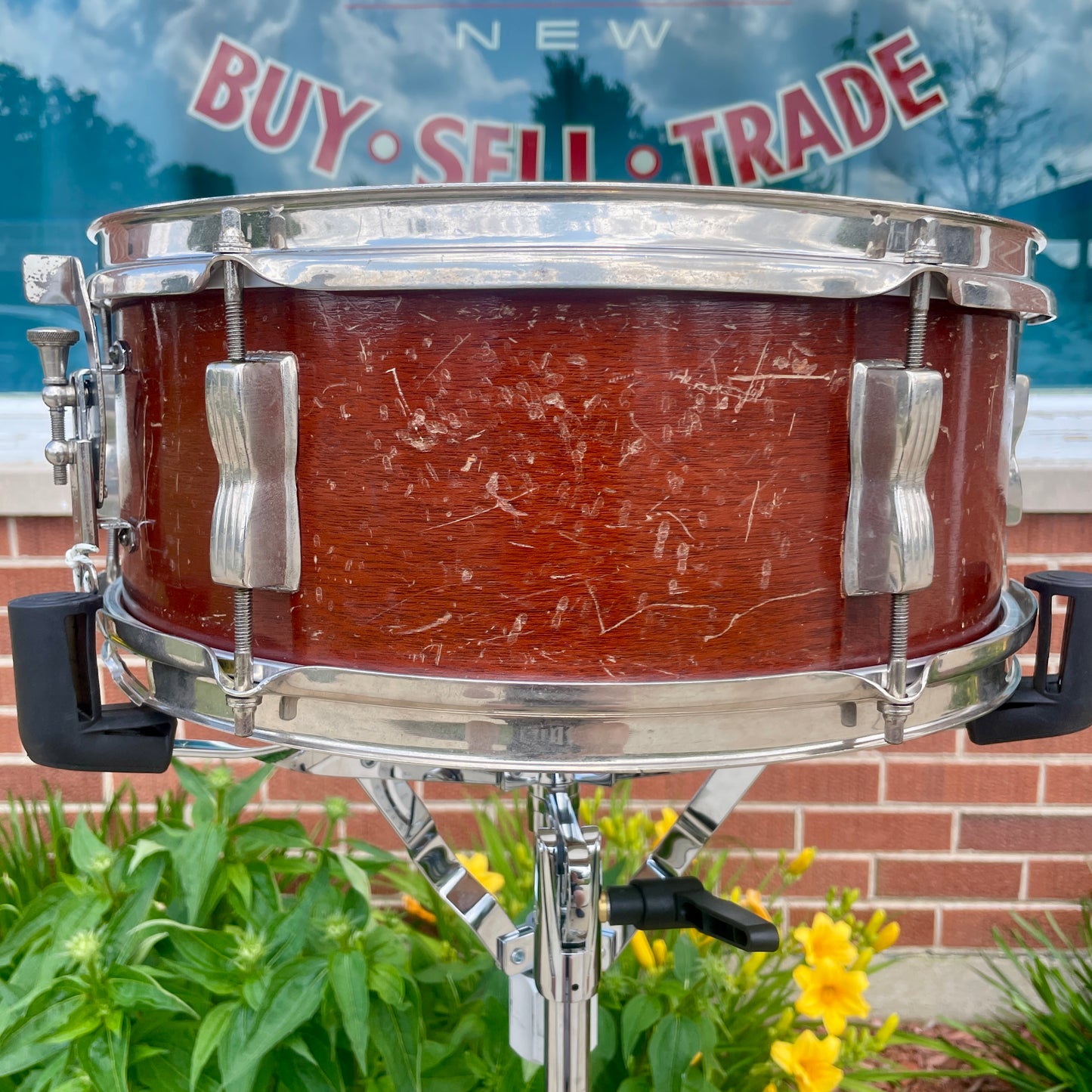 1957 WFL Ludwig 5.5x14 Model 491 Supreme Concert / Pioneer Snare Drum Mahogany