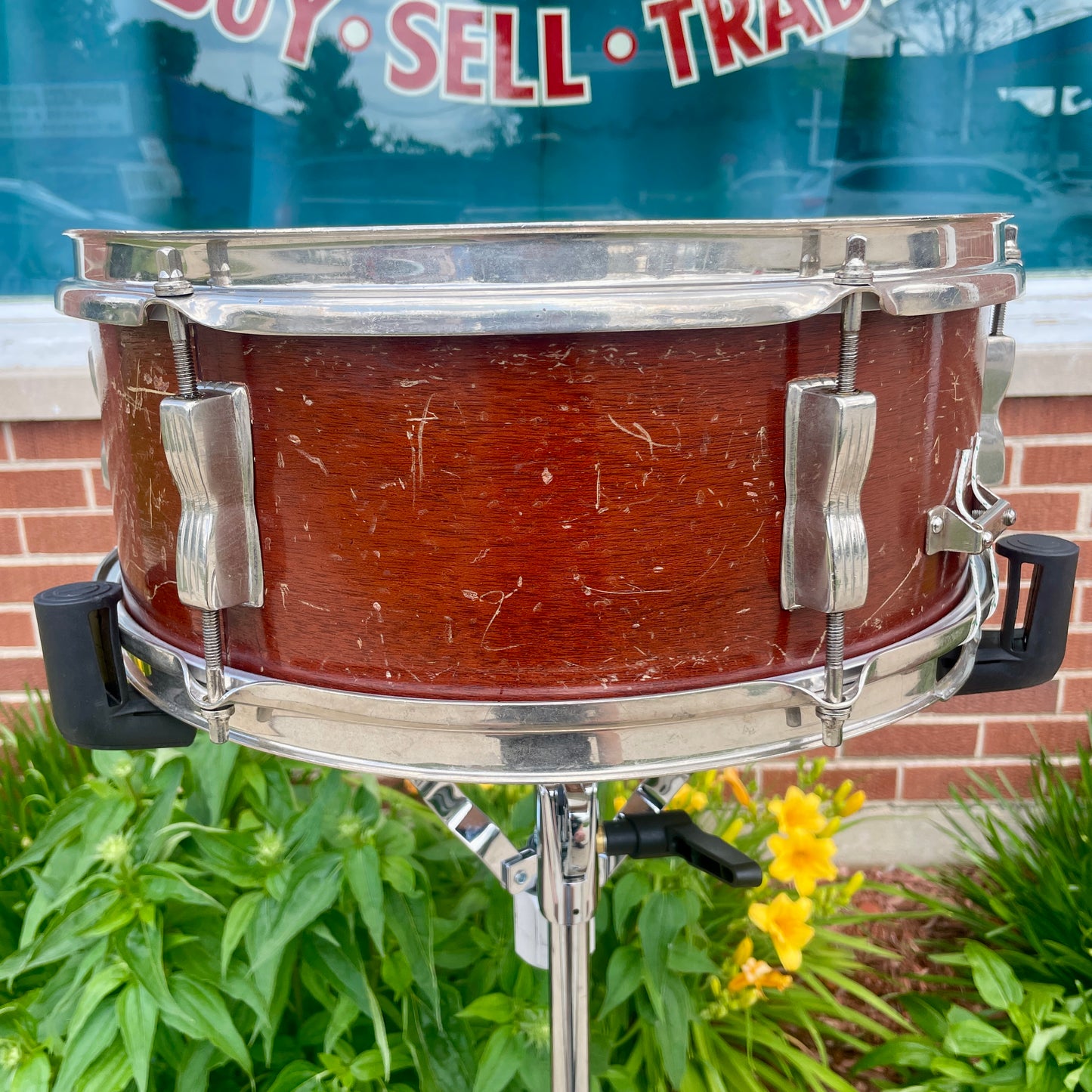 1957 WFL Ludwig 5.5x14 Model 491 Supreme Concert / Pioneer Snare Drum Mahogany
