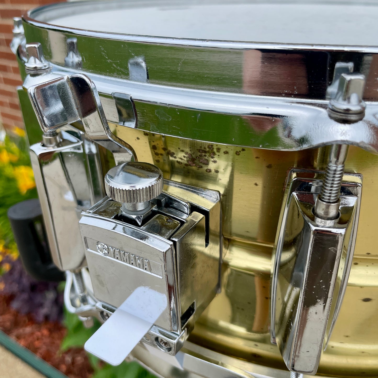 1980s Yamaha SD495 5.5x14 Brass Snare Drum 10-Lug