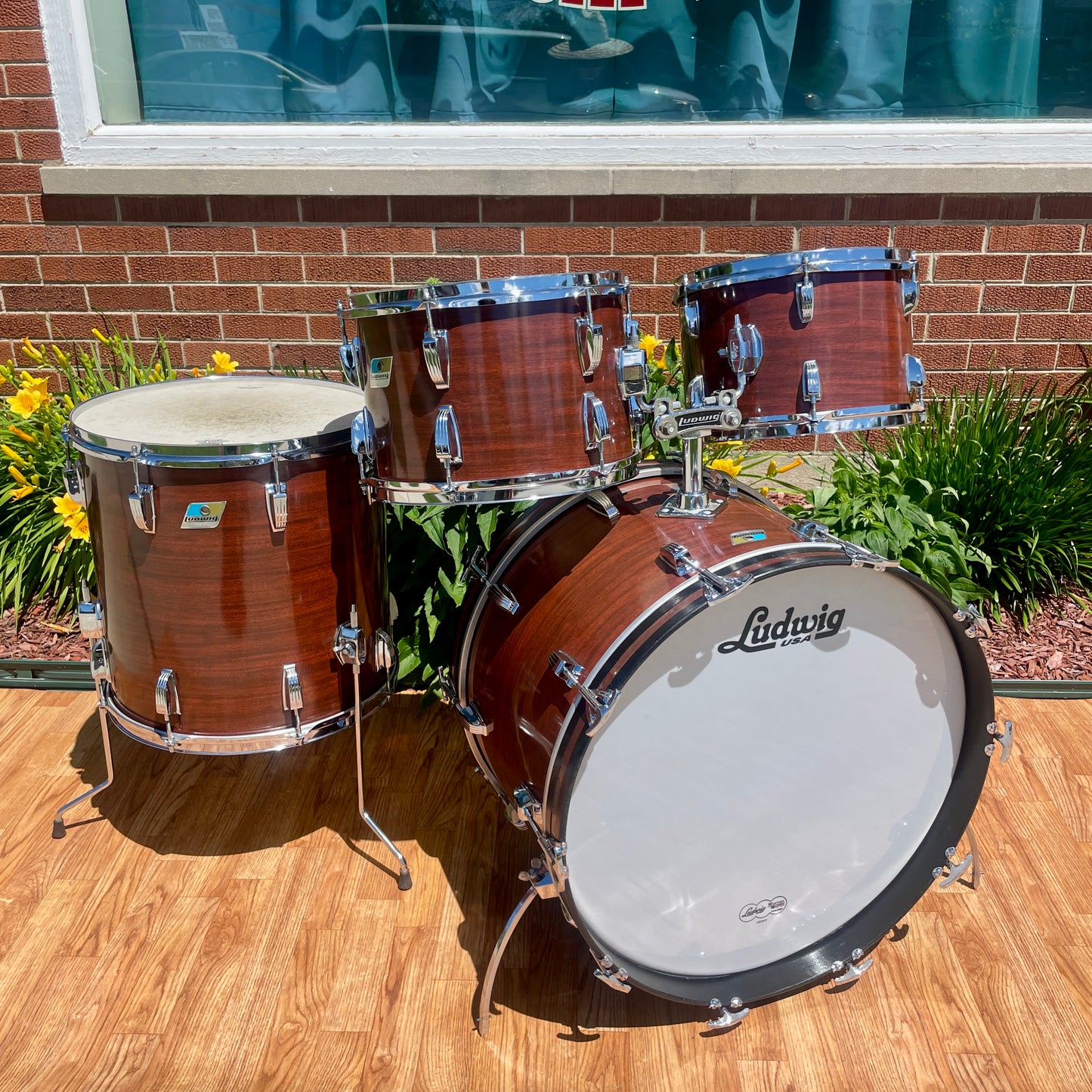 1970s Ludwig Big Beat 3-Ply Drum Set Mahogany Cortex 22/12/13/16