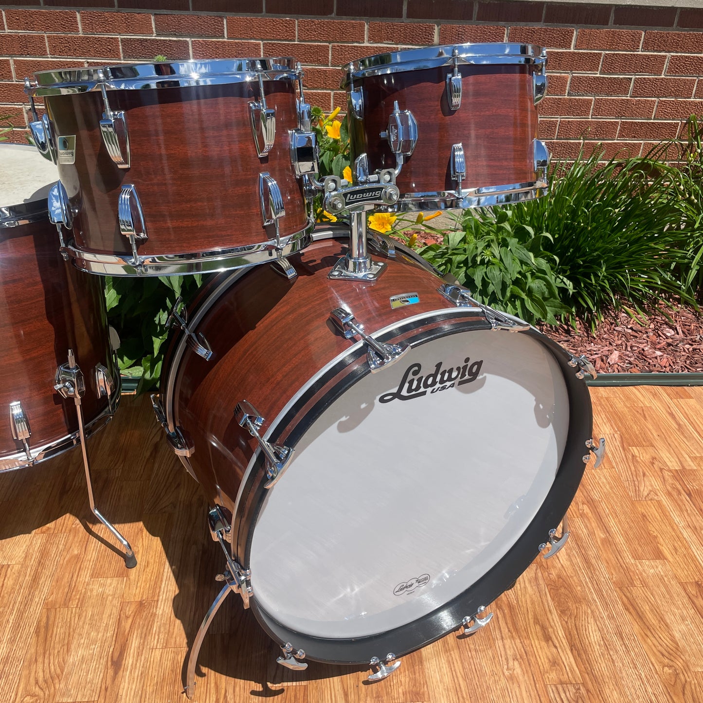1970s Ludwig Big Beat 3-Ply Drum Set Mahogany Cortex 22/12/13/16