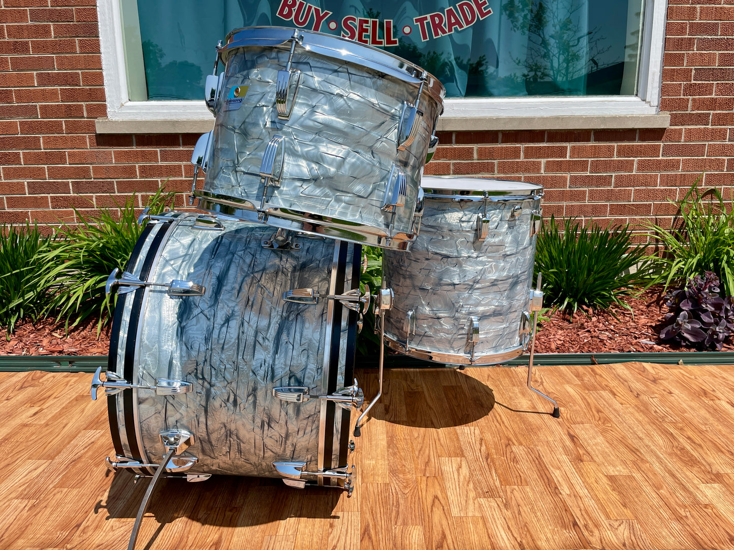 1970s Ludwig Super Classic Drum Set Sky Blue Pearl 22/13/16