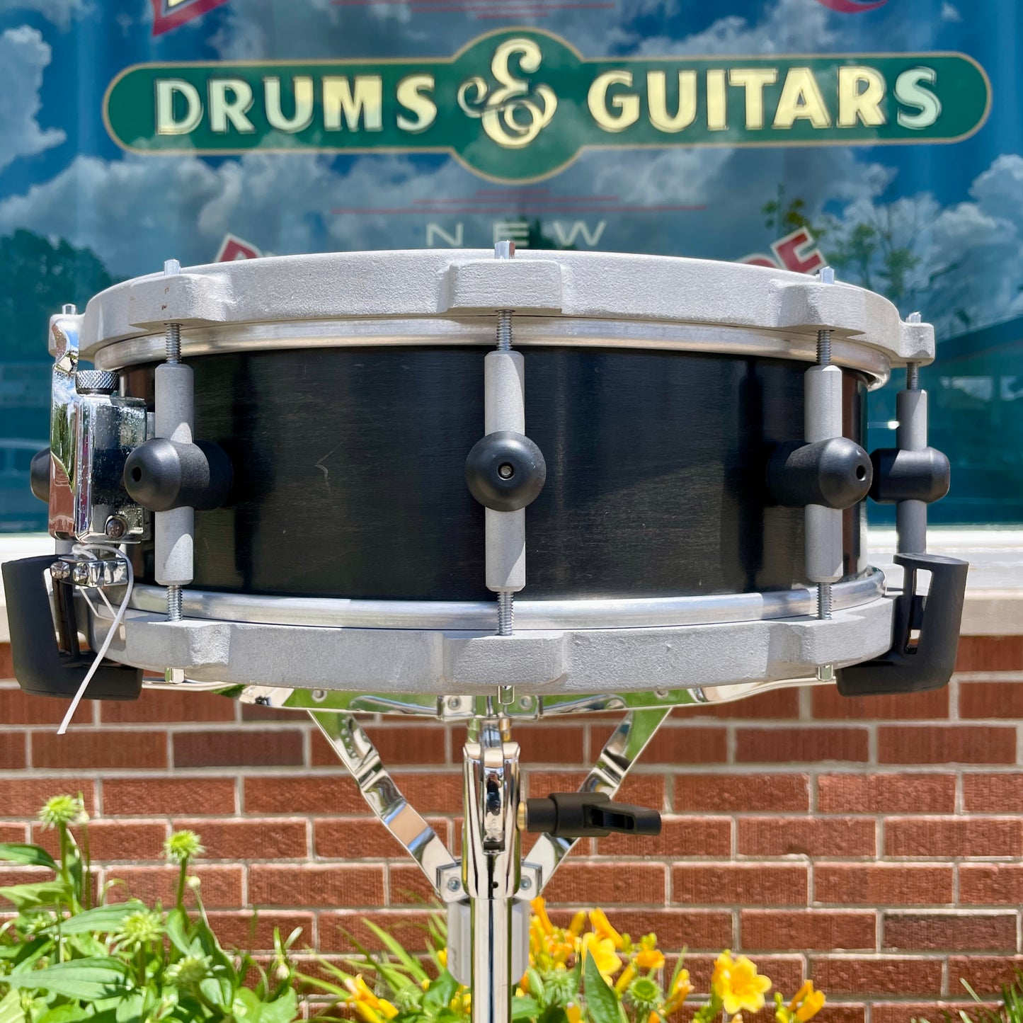Bison Drum Company 5x14 Snare Drum Black w/ NGU Magnesium Alloy Hoops