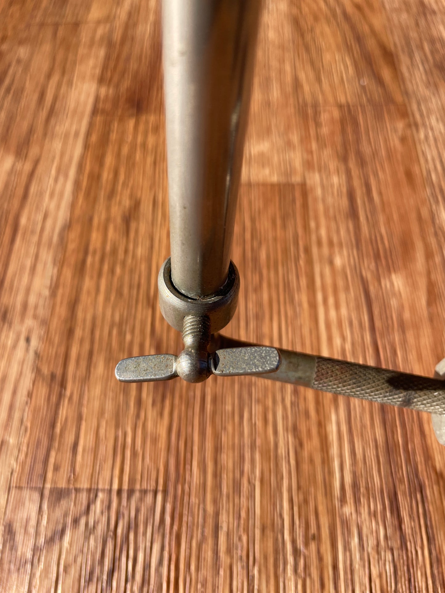 1960s Ludwig No. 1370 Hoop Mount Telescoping L-Arm Cymbal Holder Nickel - Round Tilter