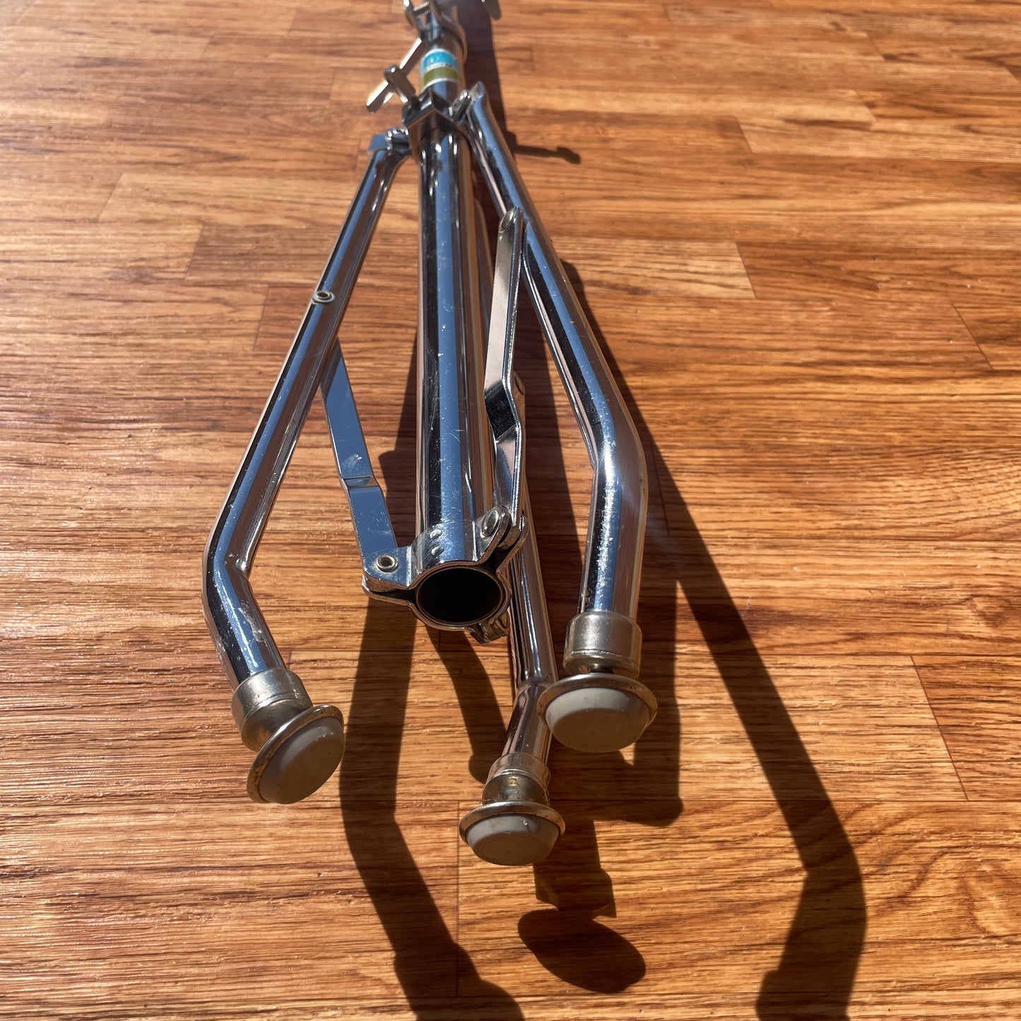 1976 Ludwig No. 1410 Atlas Boom Cymbal Stand Swivel Feet