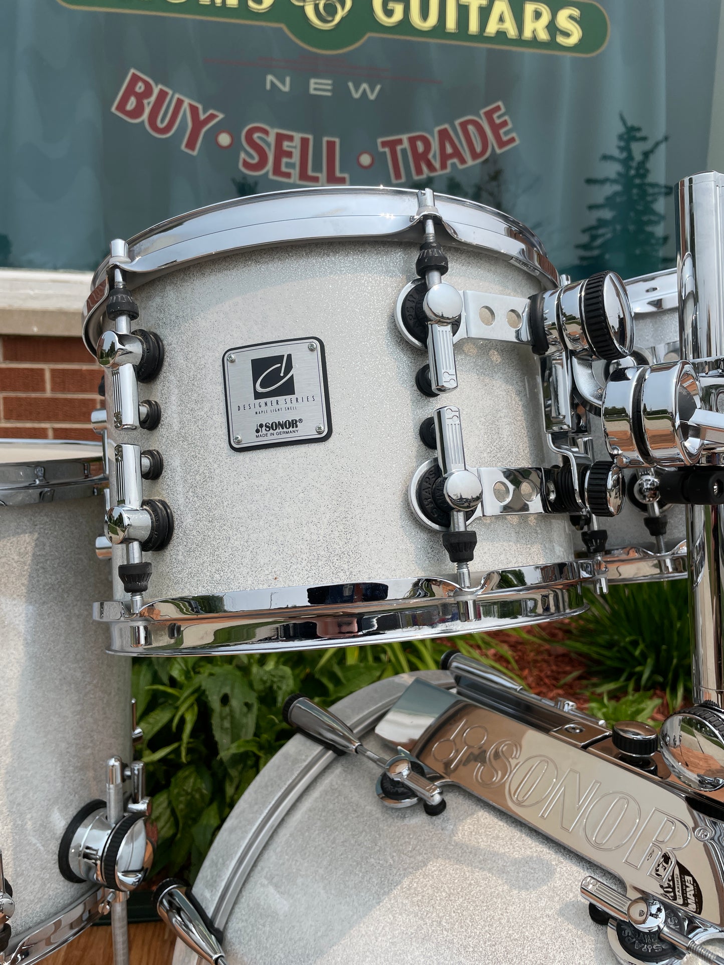 Sonor Designer Series Drum Set Maple Light White Sparkle Lacquer 18/10/12/14 w/ 4x14 Snare