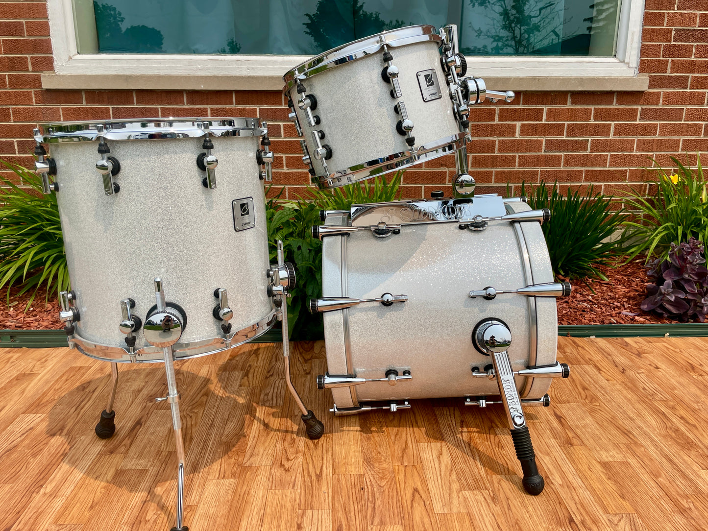 Sonor Designer Series Drum Set Maple Light White Sparkle Lacquer 18/10/12/14