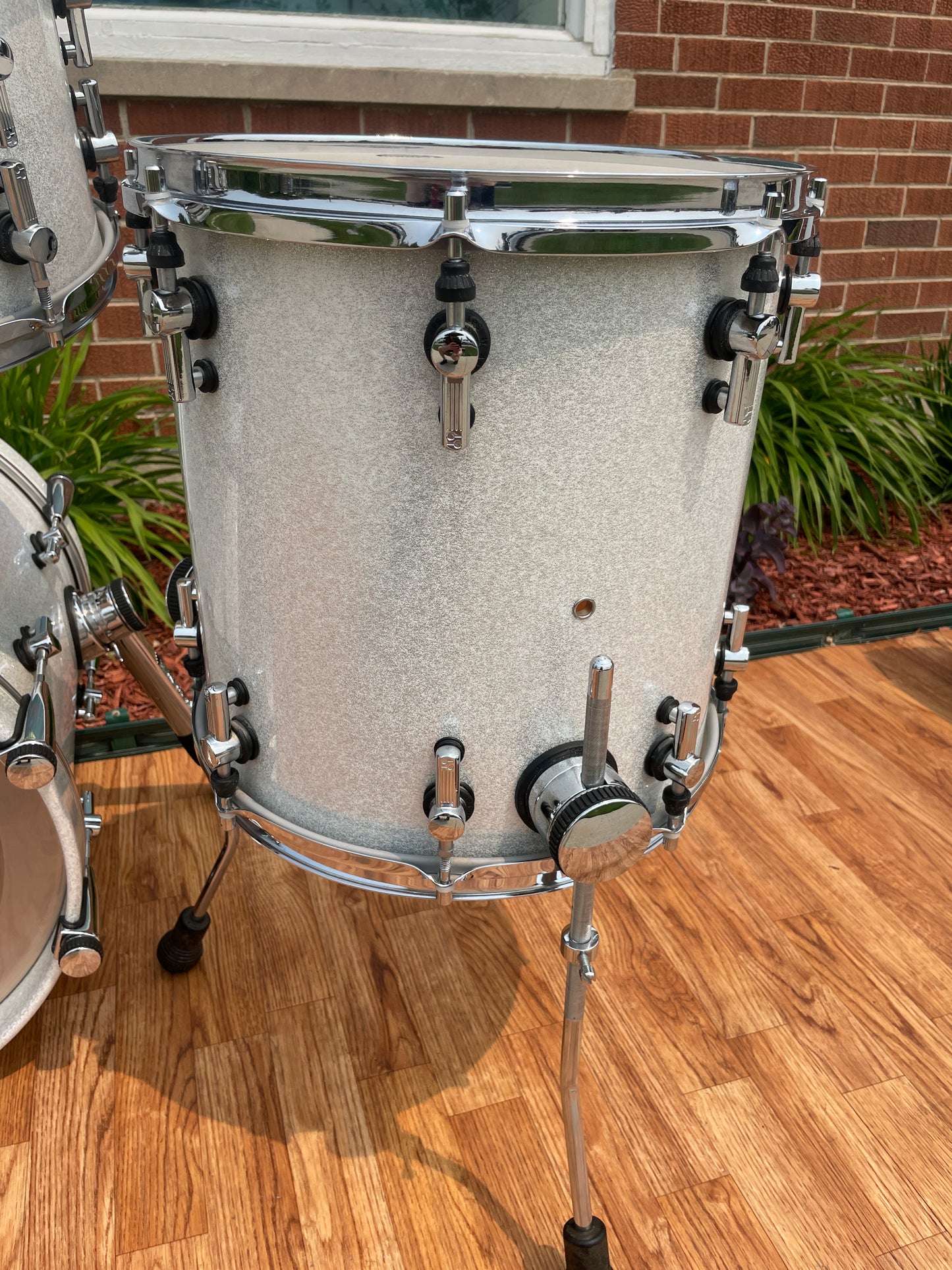Sonor Designer Series Drum Set Maple Light White Sparkle Lacquer 18/10/12/14