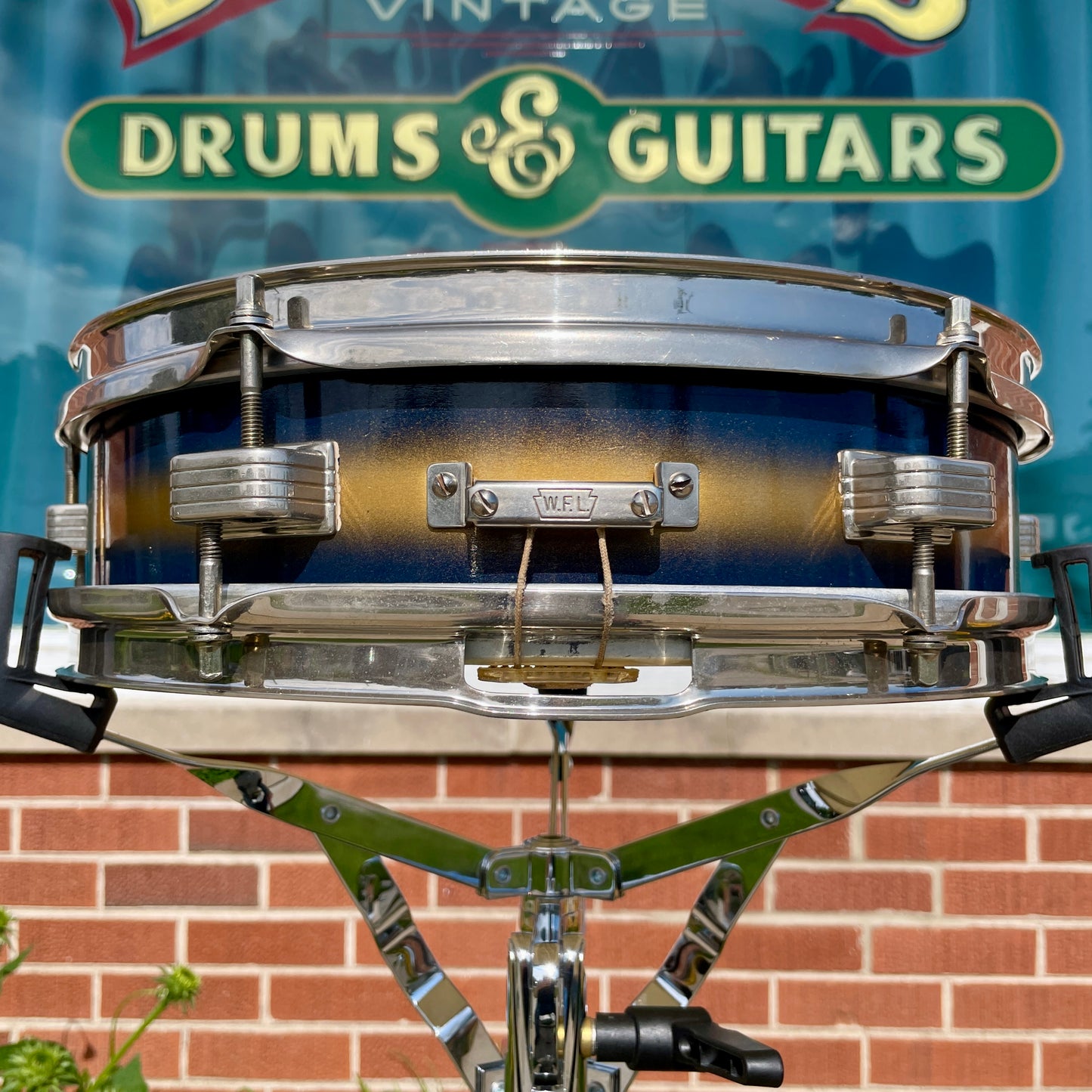 1950s-1960s Ludwig 3x13 Be-Bop Jazz Combo Trans Badge Snare Drum Dark Blue / Gold Duco