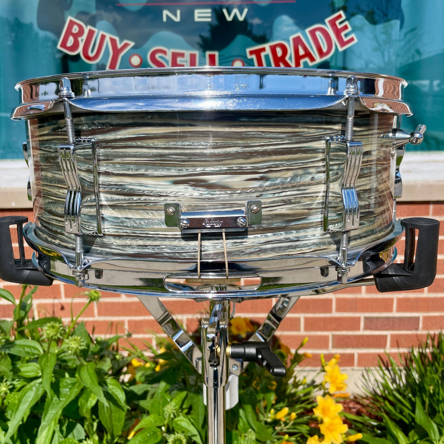 1960s Ludwig 5x14 Pioneer Snare Drum Oyster Blue Pearl