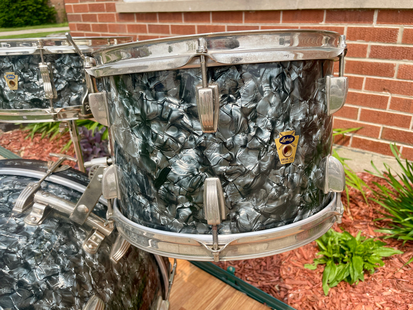 1959 Ludwig New Yorker Drum Set Black Diamond Pearl Trans Badge 22/12 w/ 5.5x14 Snare
