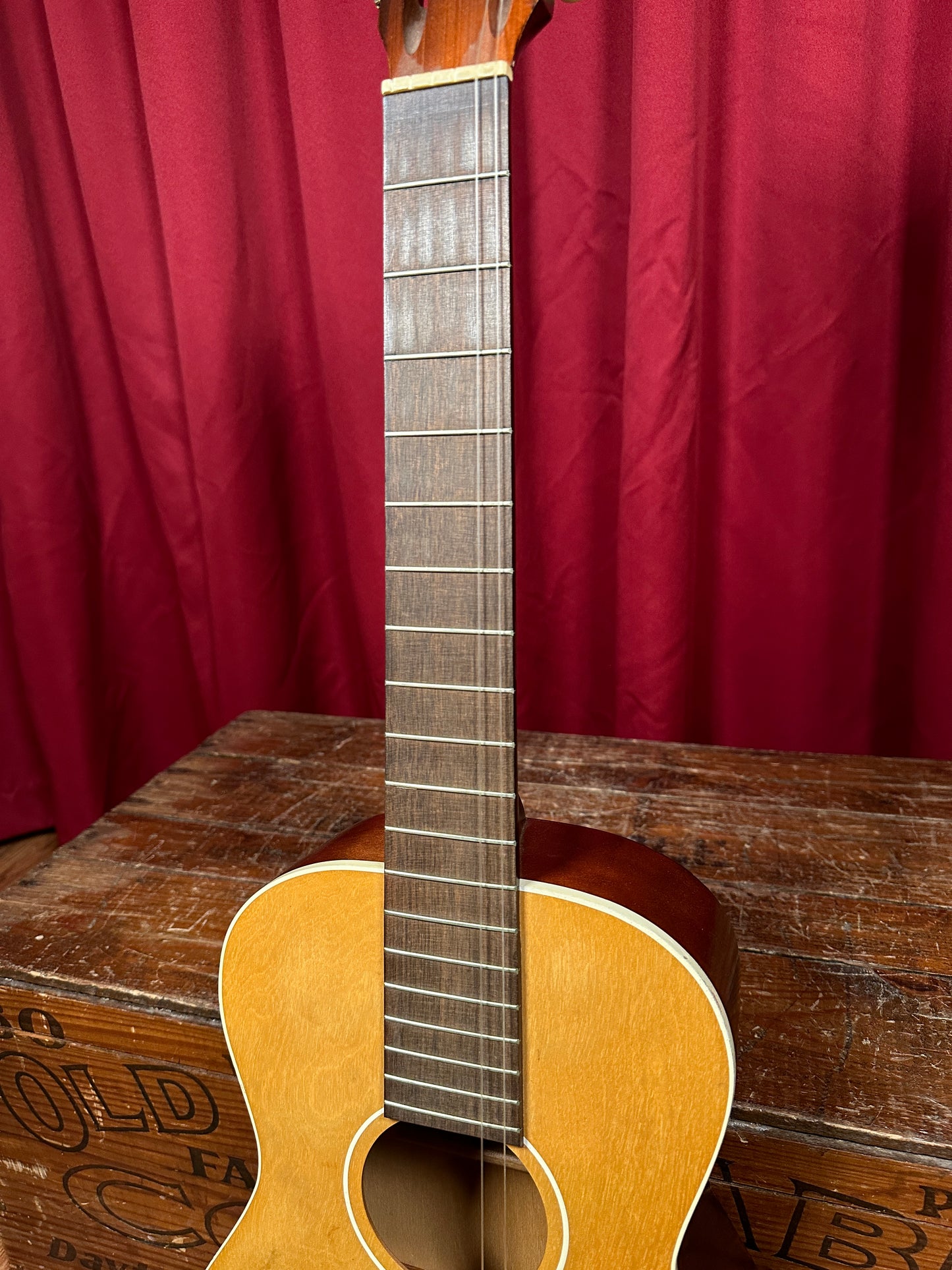 1964 Harmony H910 Classical Acoustic Guitar Natural