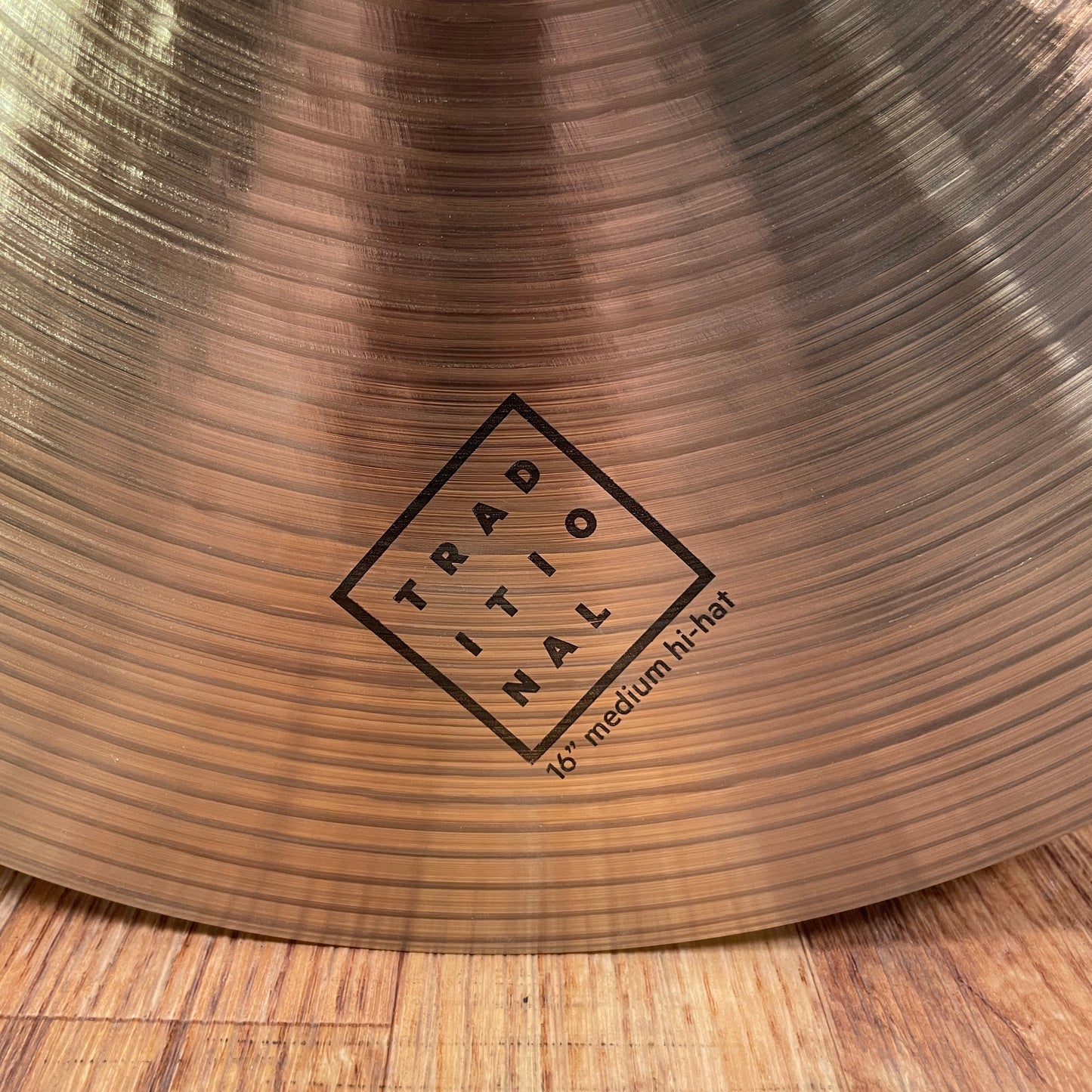 16" Istanbul Agop Traditional Medium Hi-Hat Cymbal Pair 1202g/1402g *Video Demo*