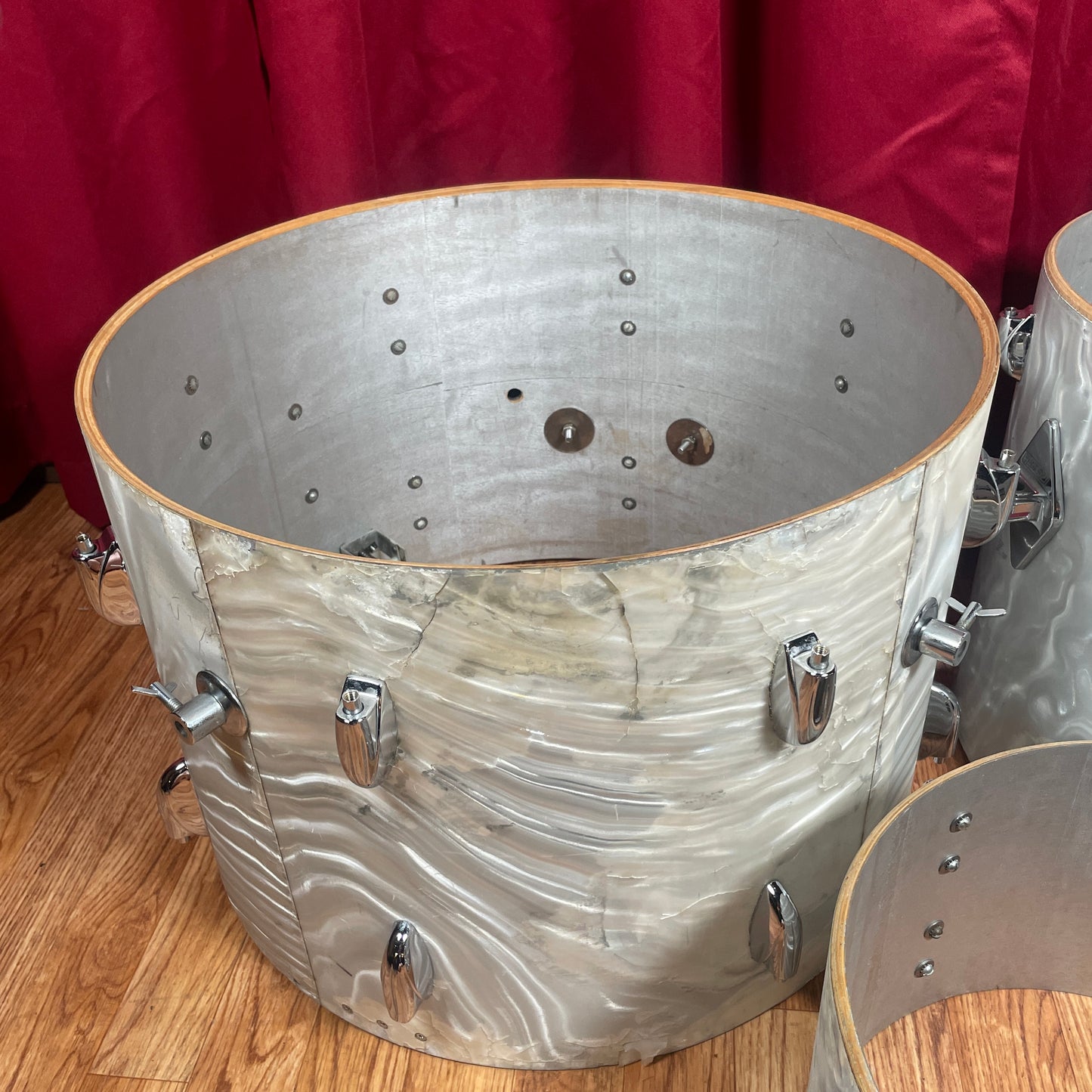 1960s Gretsch Progressive Jazz Drum Set Silver (White) Satin Flame 20/12/14 w/ Snare