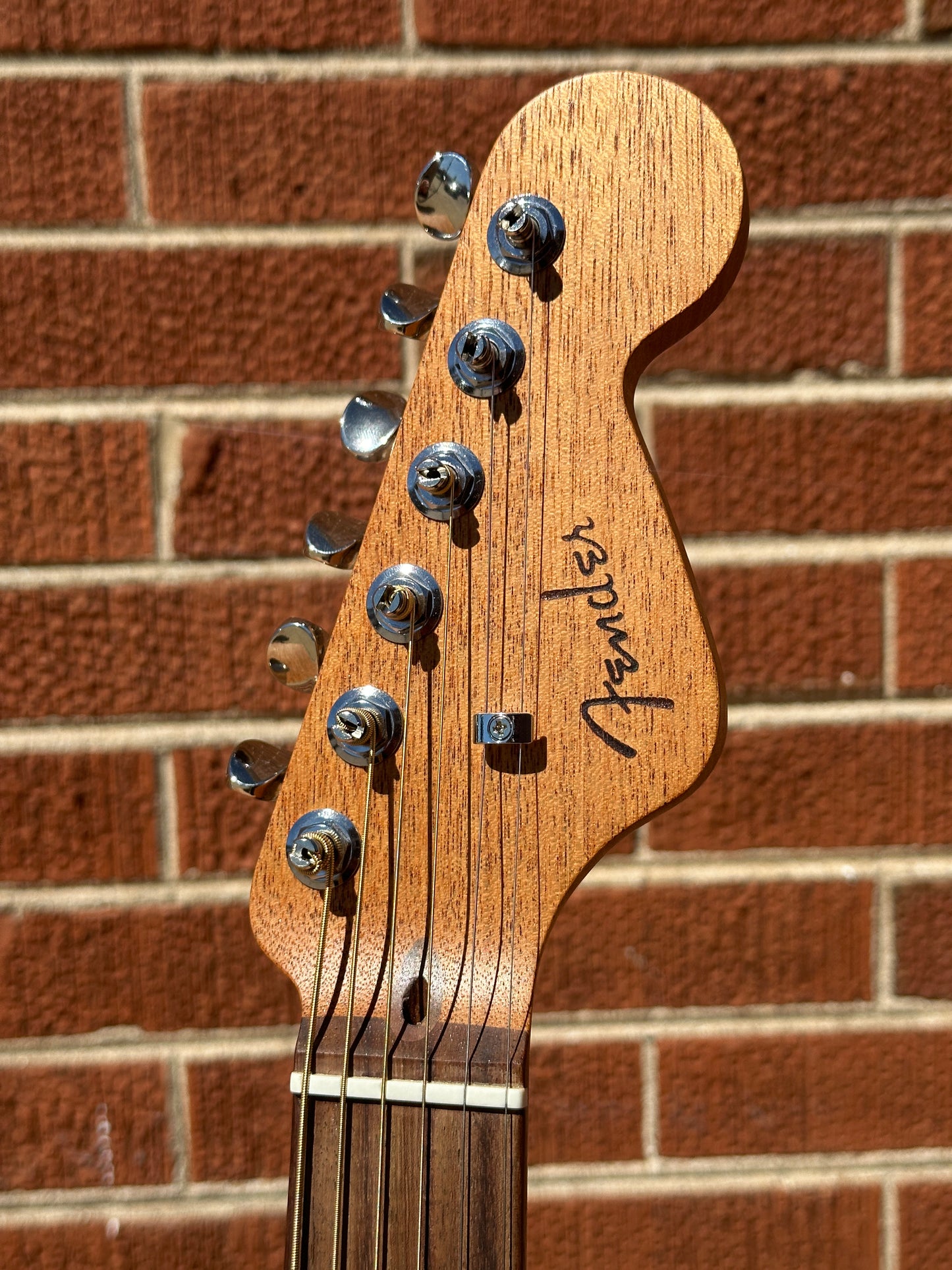 Fender Highway Series Parlor Acoustic/Electric Guitar Mahogany w/ Gig Bag