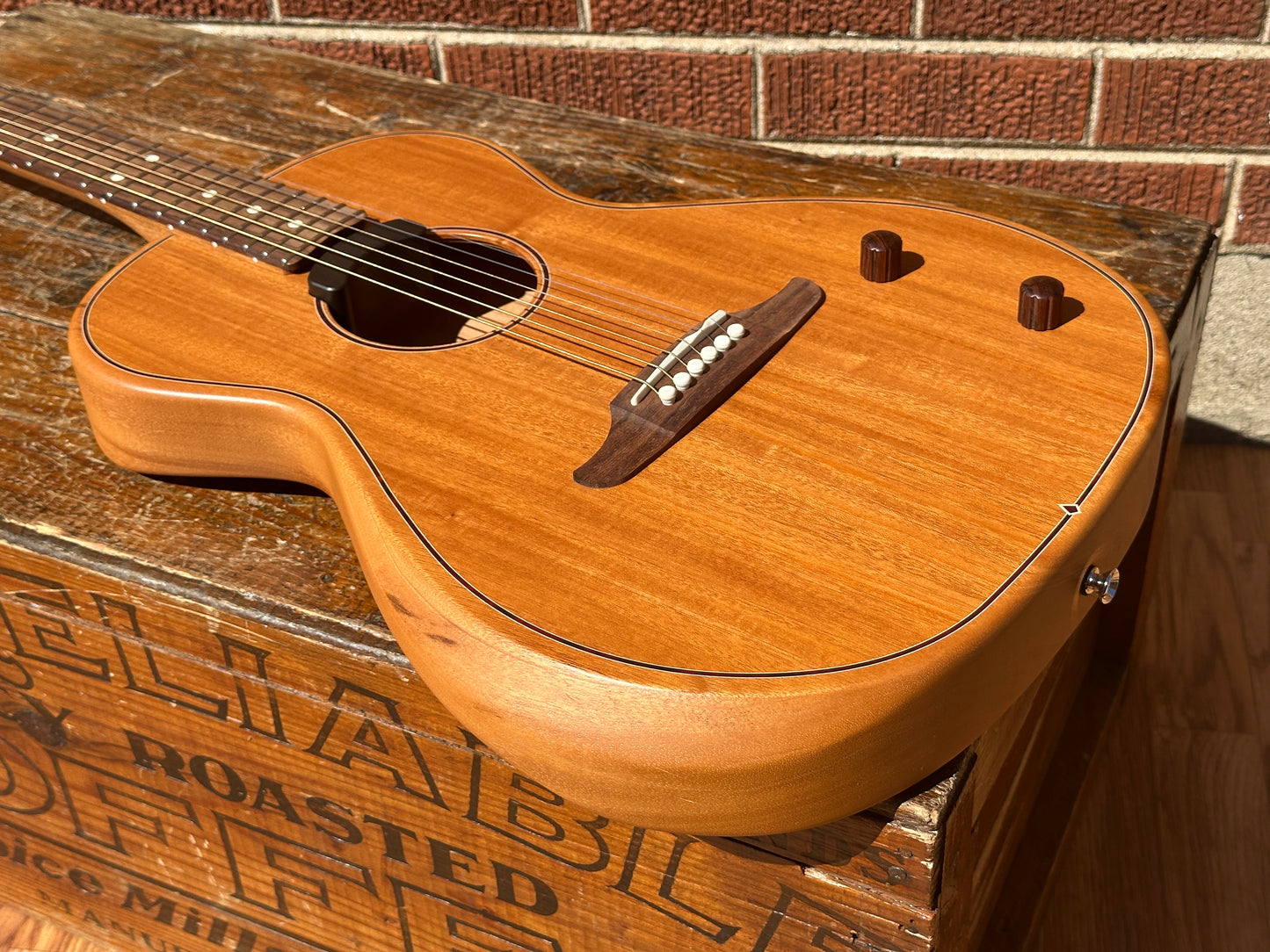 Fender Highway Series Parlor Acoustic/Electric Guitar Mahogany w/ Gig Bag