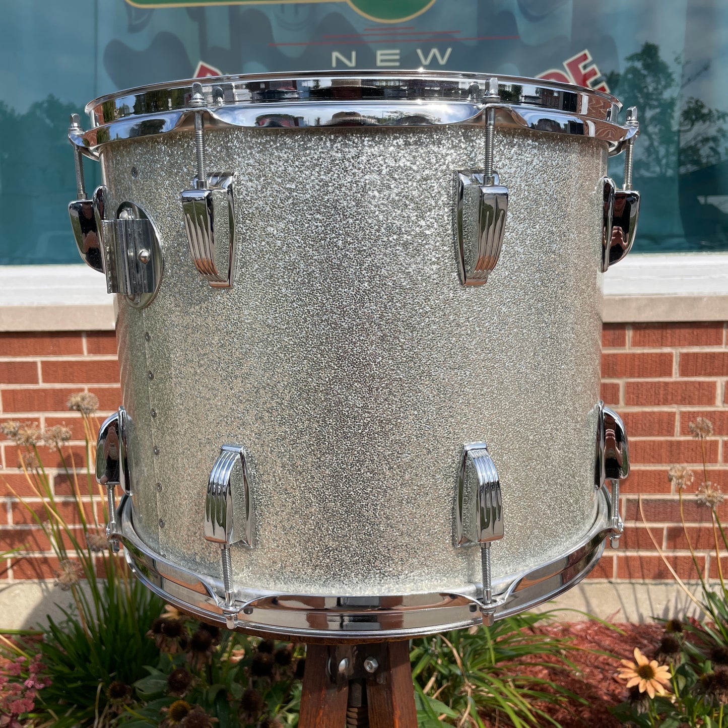 1979-81 Ludwig 12x15 Tom Drum Silver Sparkle